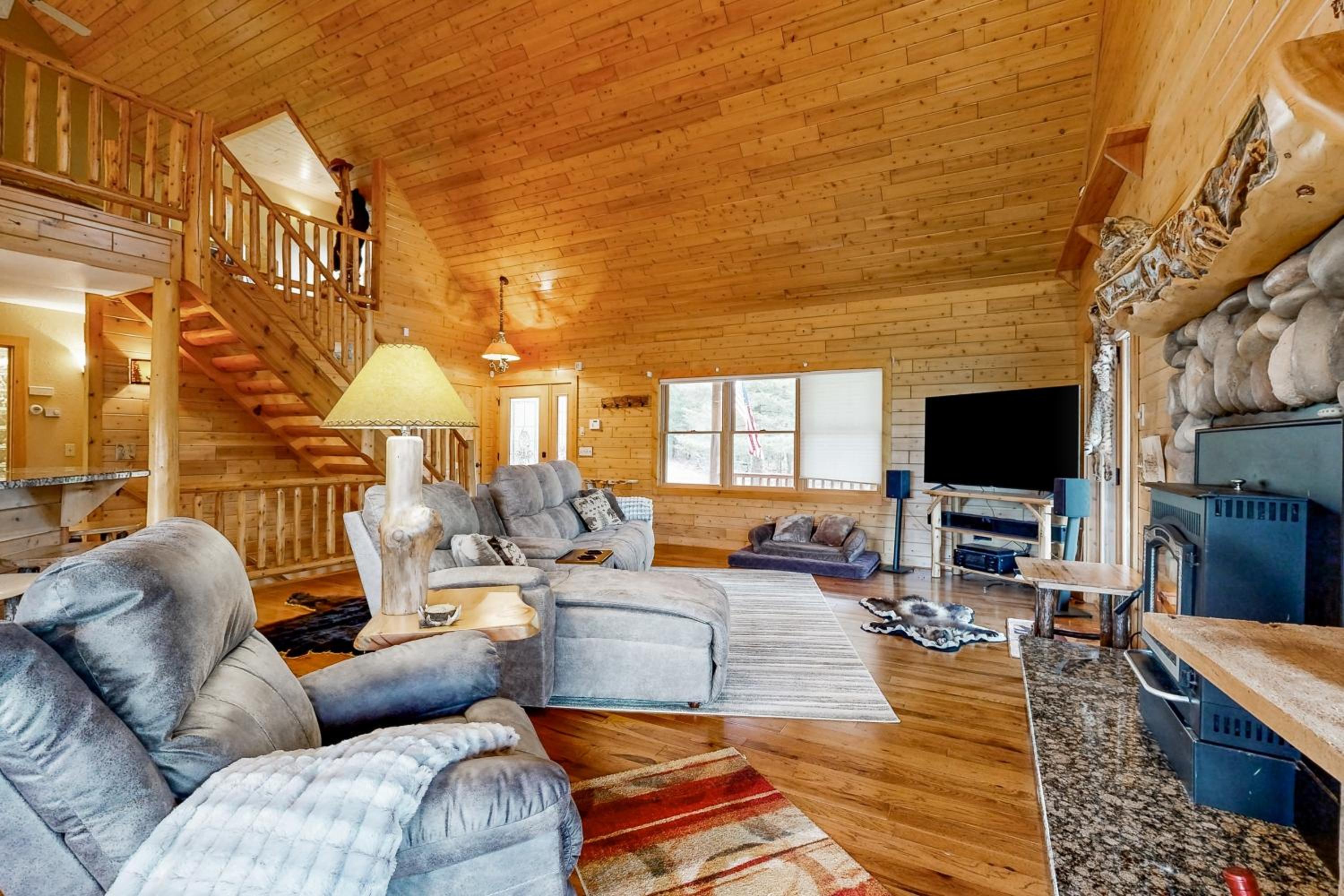 Steps to Sturgeon River! Dog-Friendly Nature Haven