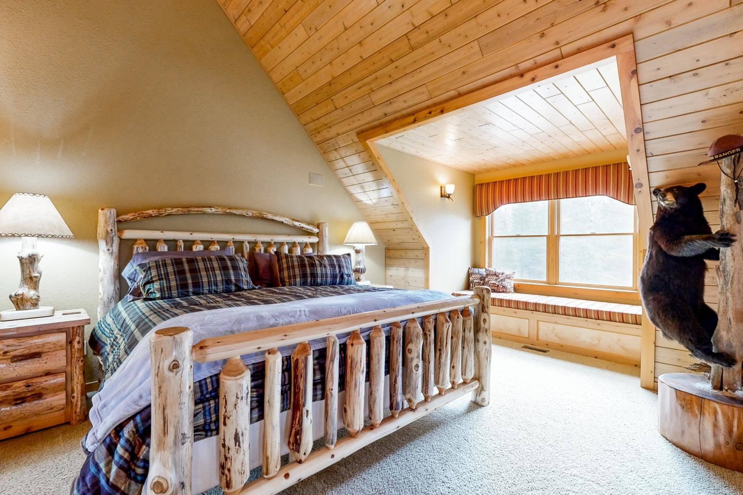 Steps to Sturgeon River! Dog-Friendly Nature Haven