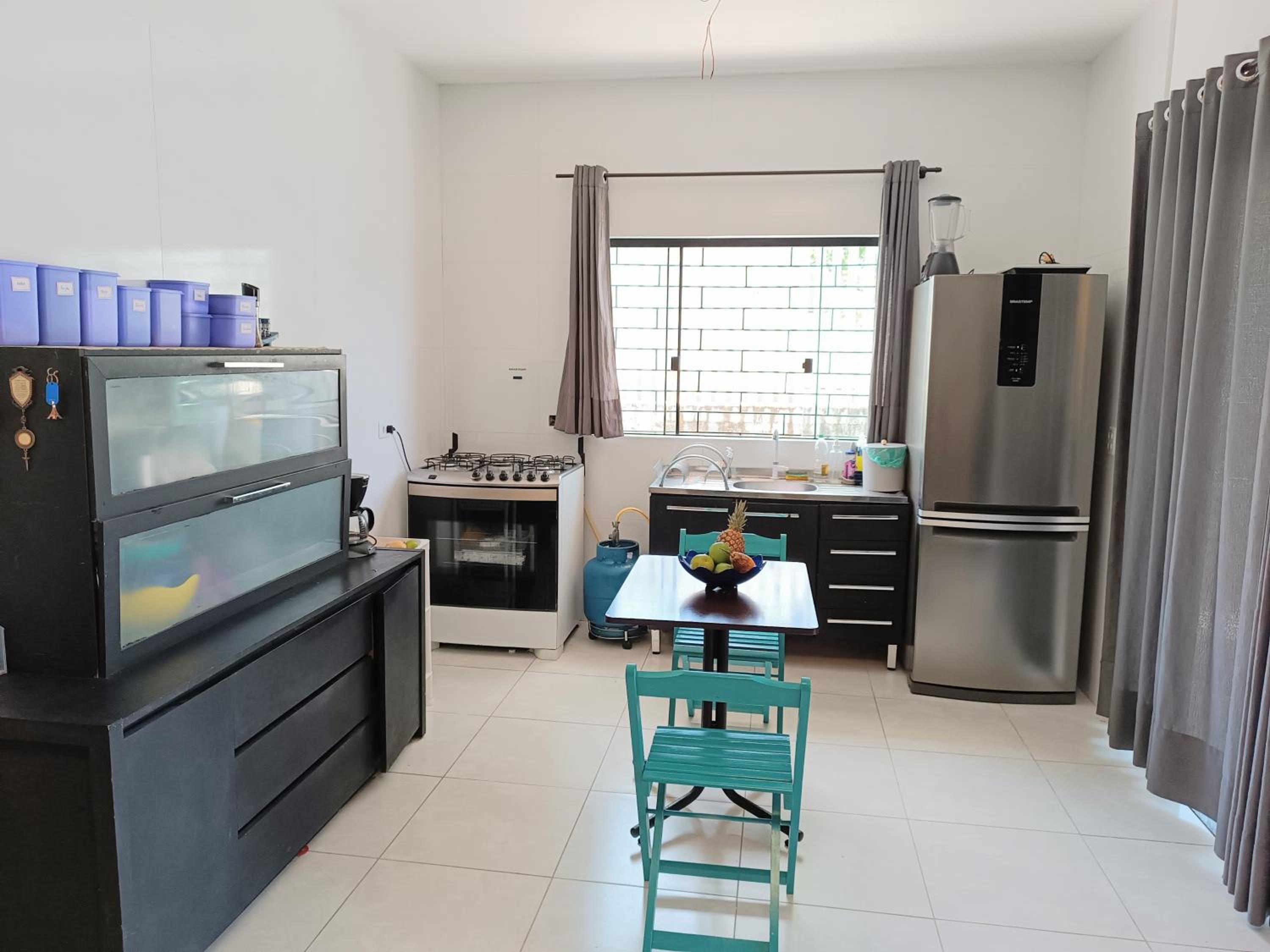 Quarto 1 privado com piscina em Pontal do Sul