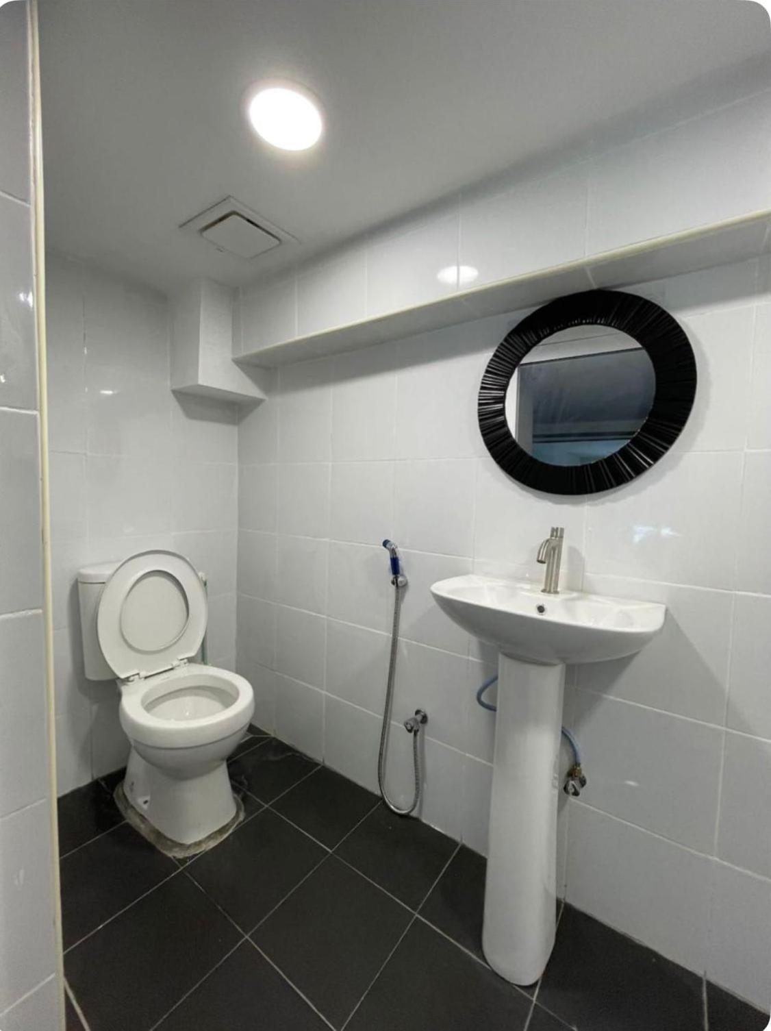 Cozy home in city center with free parking -1C