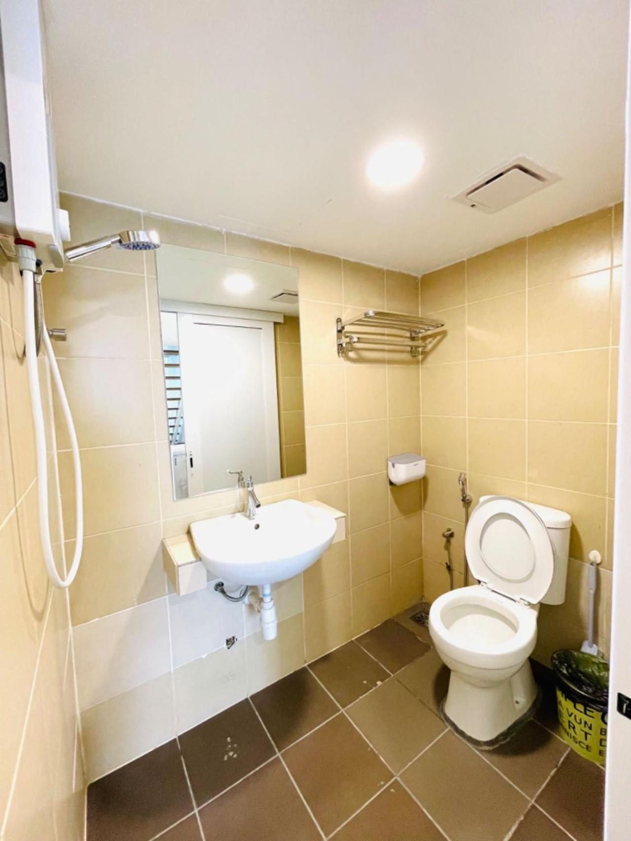 Cozy home in city center with free parking -1C