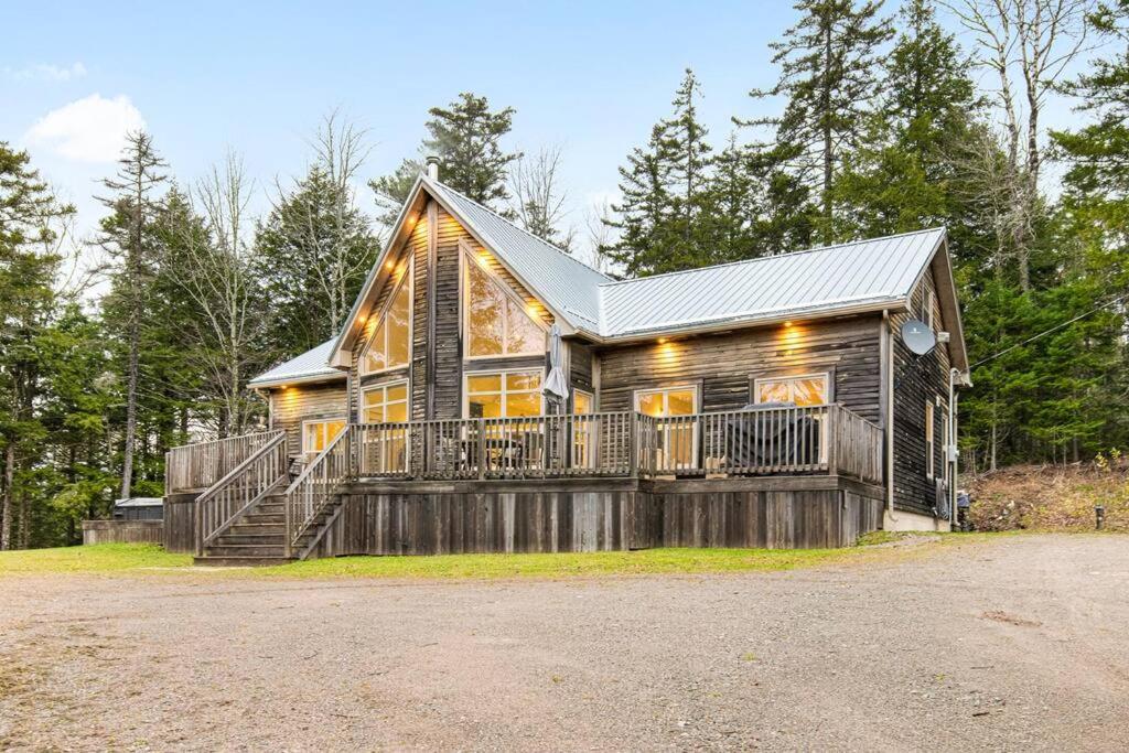 Forest Fawn Chalet 2 Bed with Hot Tub