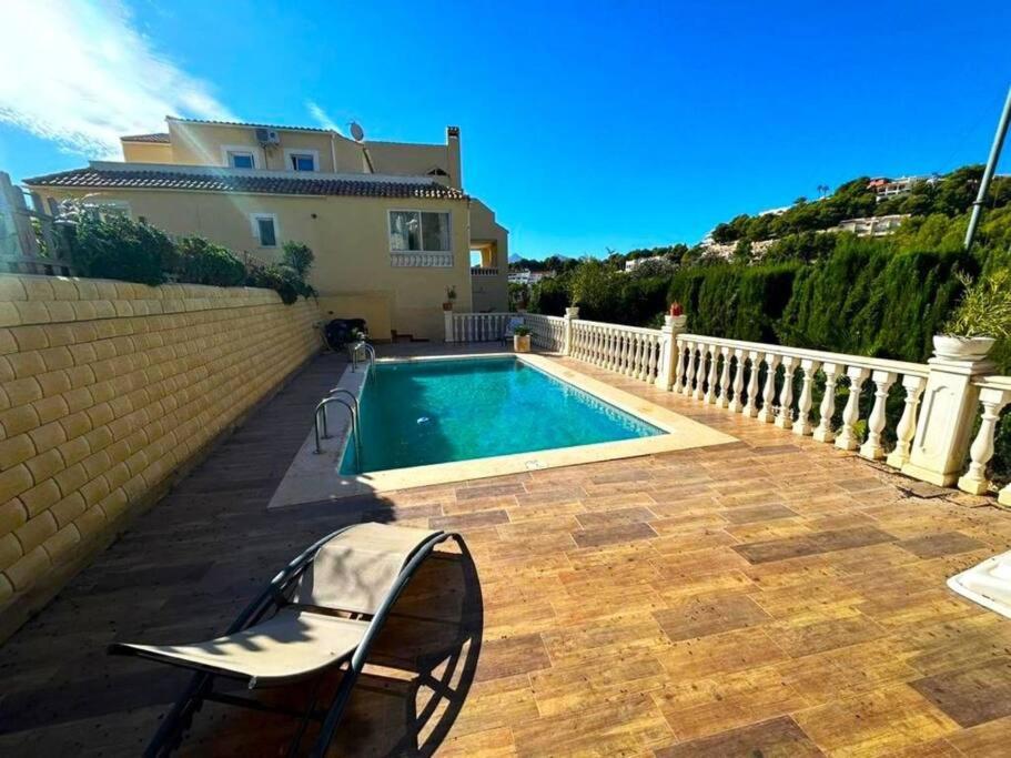 Spacious chalet on golf course photo 3