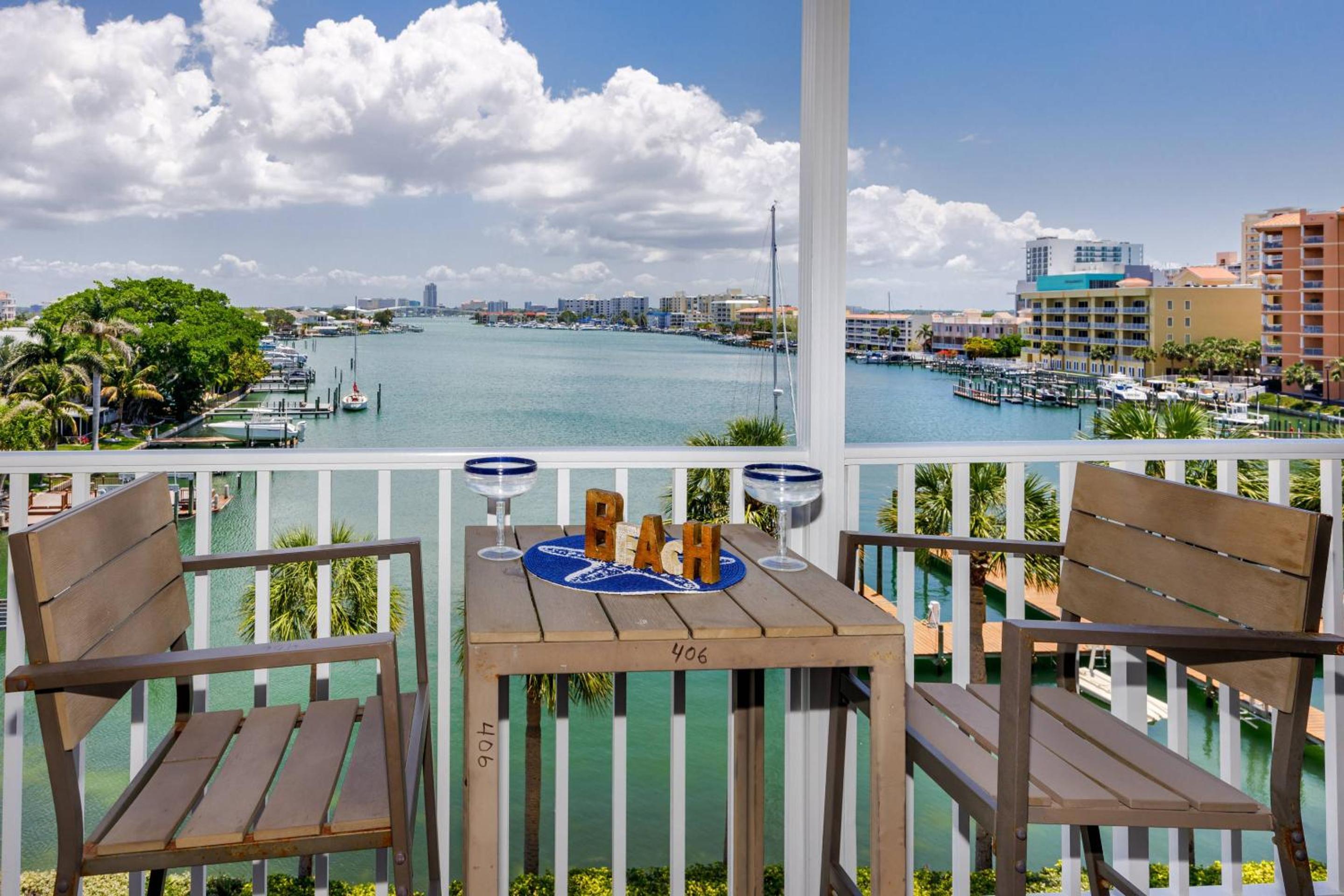 406 Dockside view 3