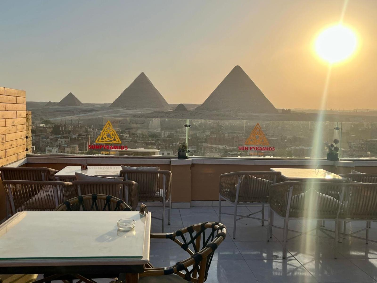 Pharaoh jacuzzi pyramids view