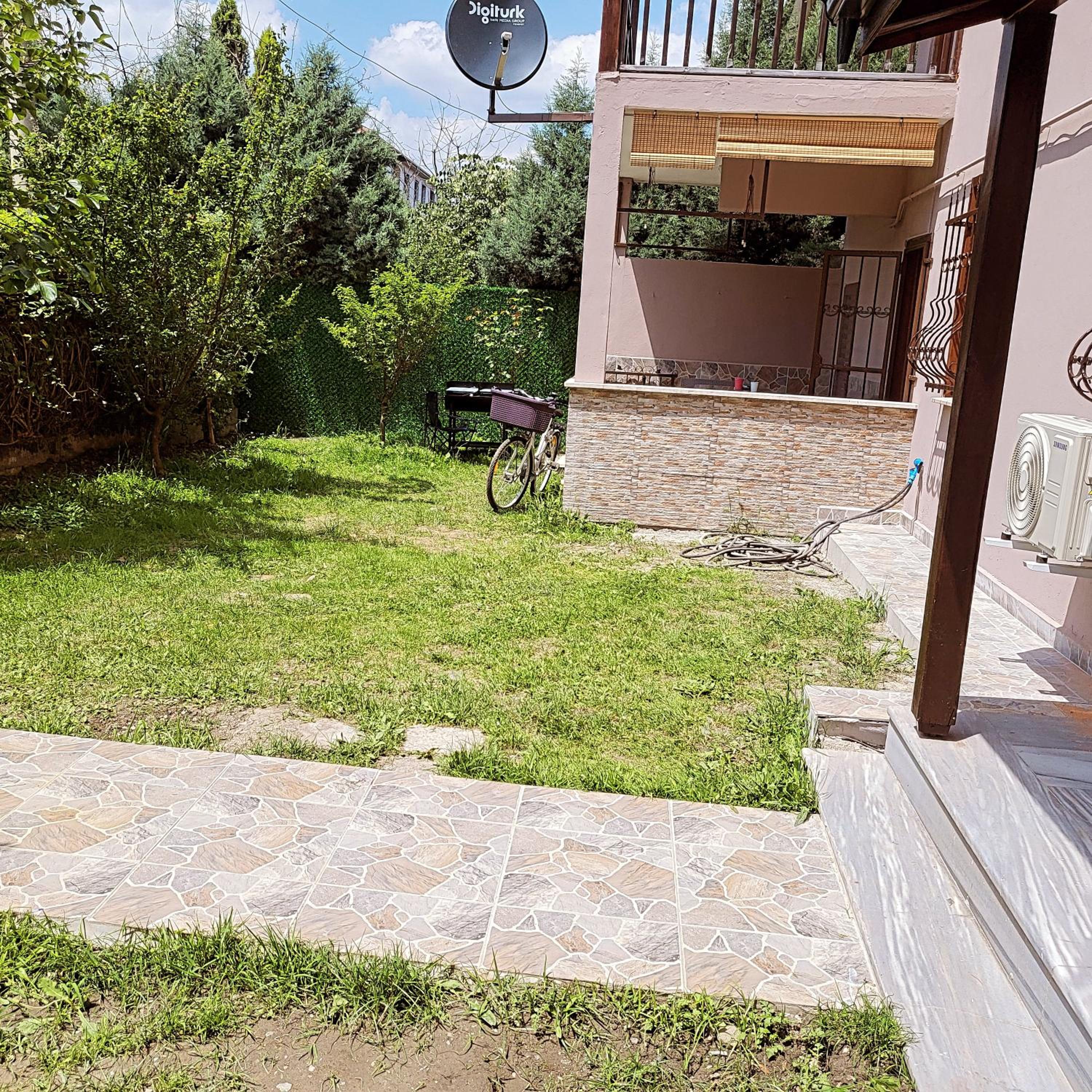 SAPANCA GARDEN House