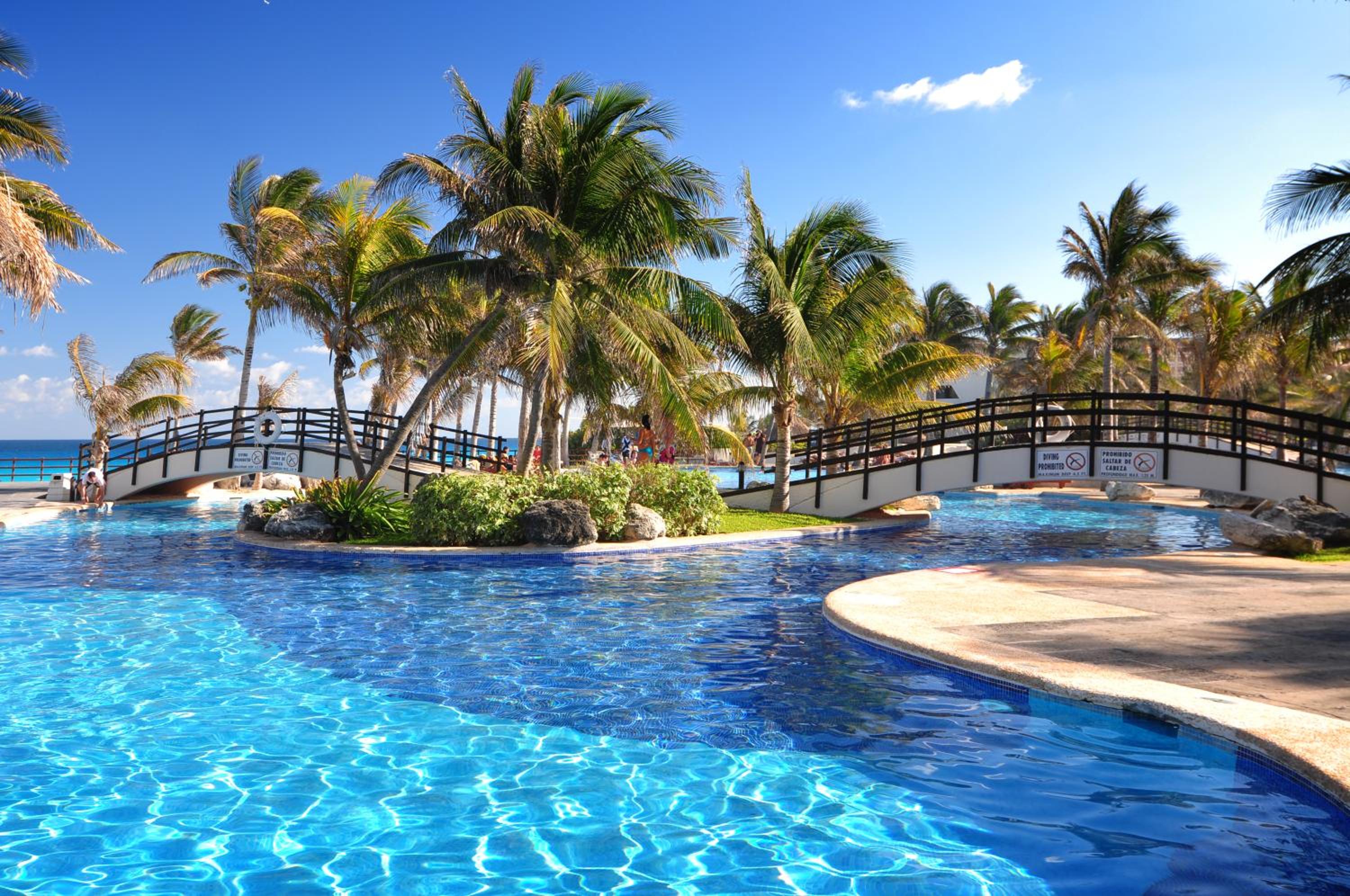 The Pyramid Cancun by Oasis - All Inclusive