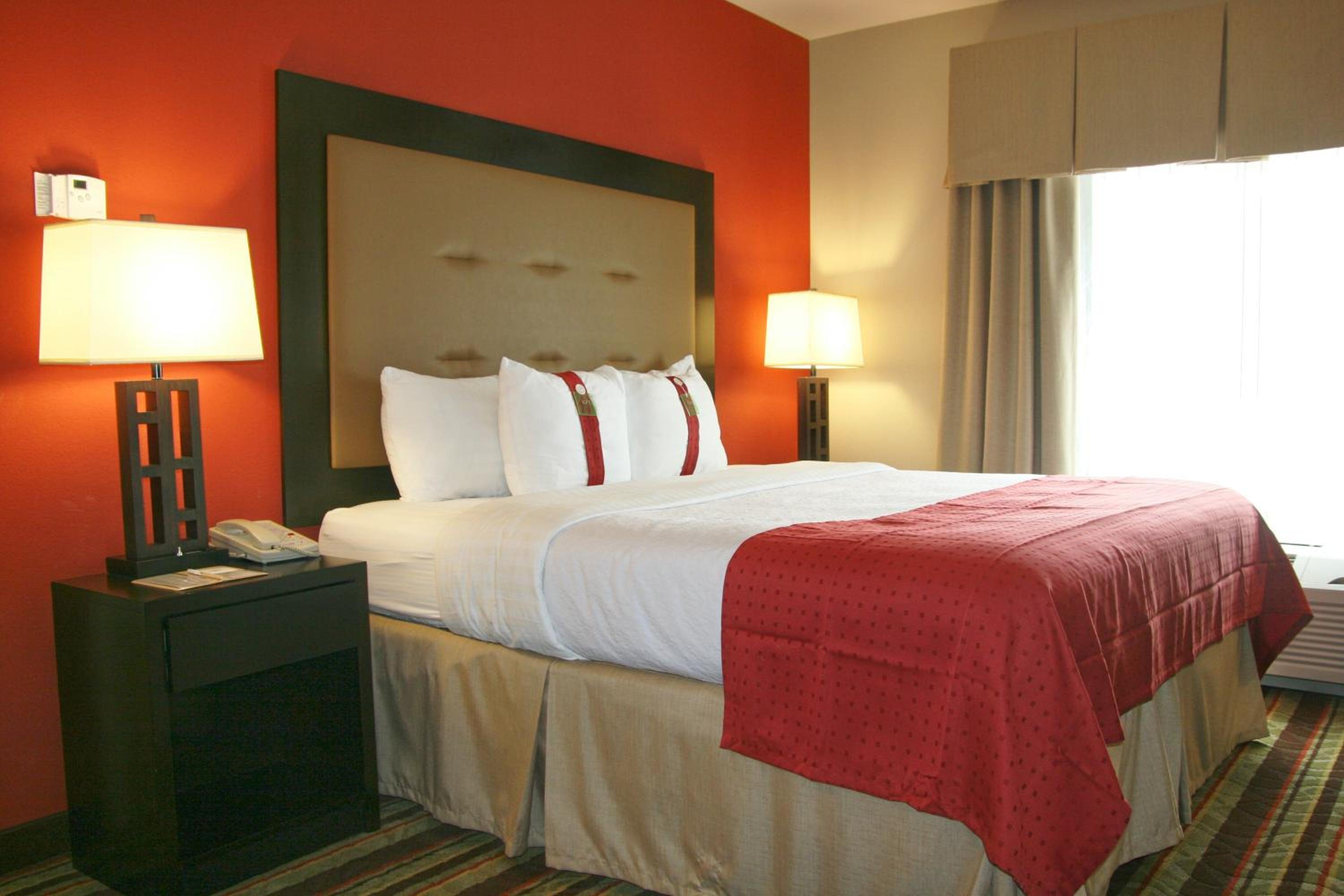 Blytheville Vacations - Holiday Inn Blytheville, an IHG Hotel - Property Image 42