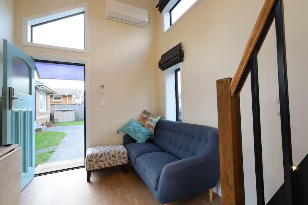 Hamilton Vacations - Beautiful tiny house near Hamilton Lake - Property Image 4