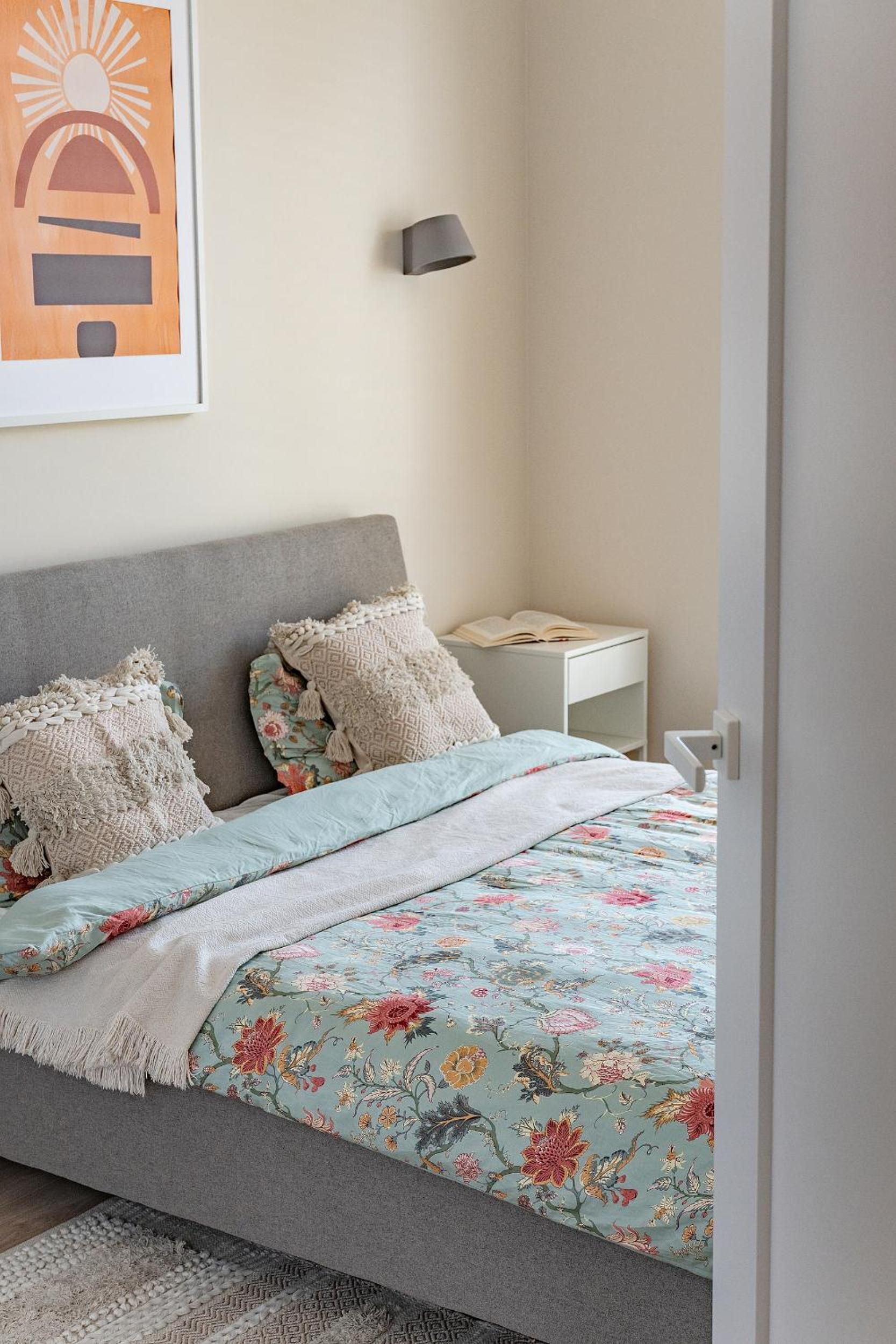 Cozy apartment with huge terrace view 4