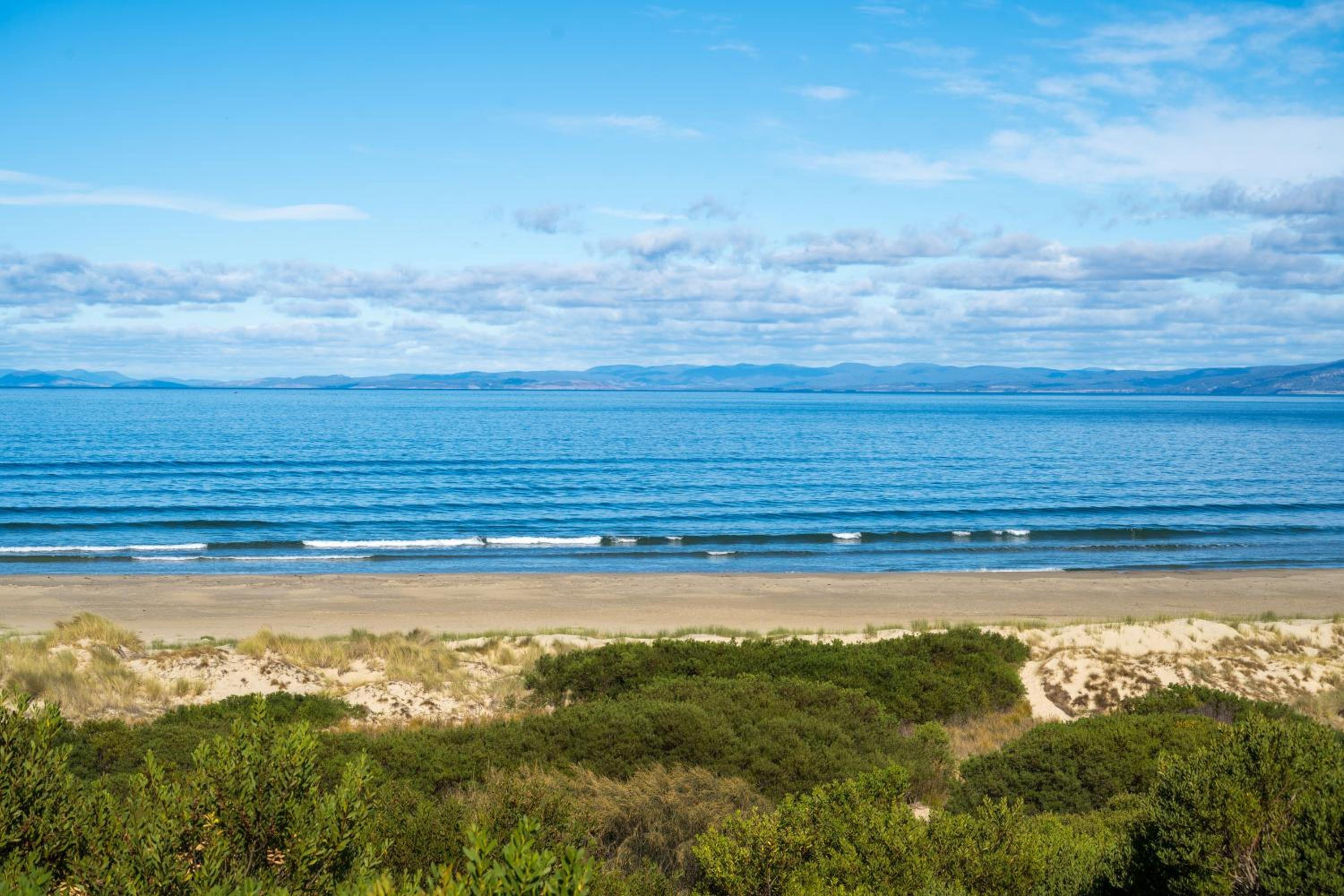 Coastal Escape ~ a sublime retreat!