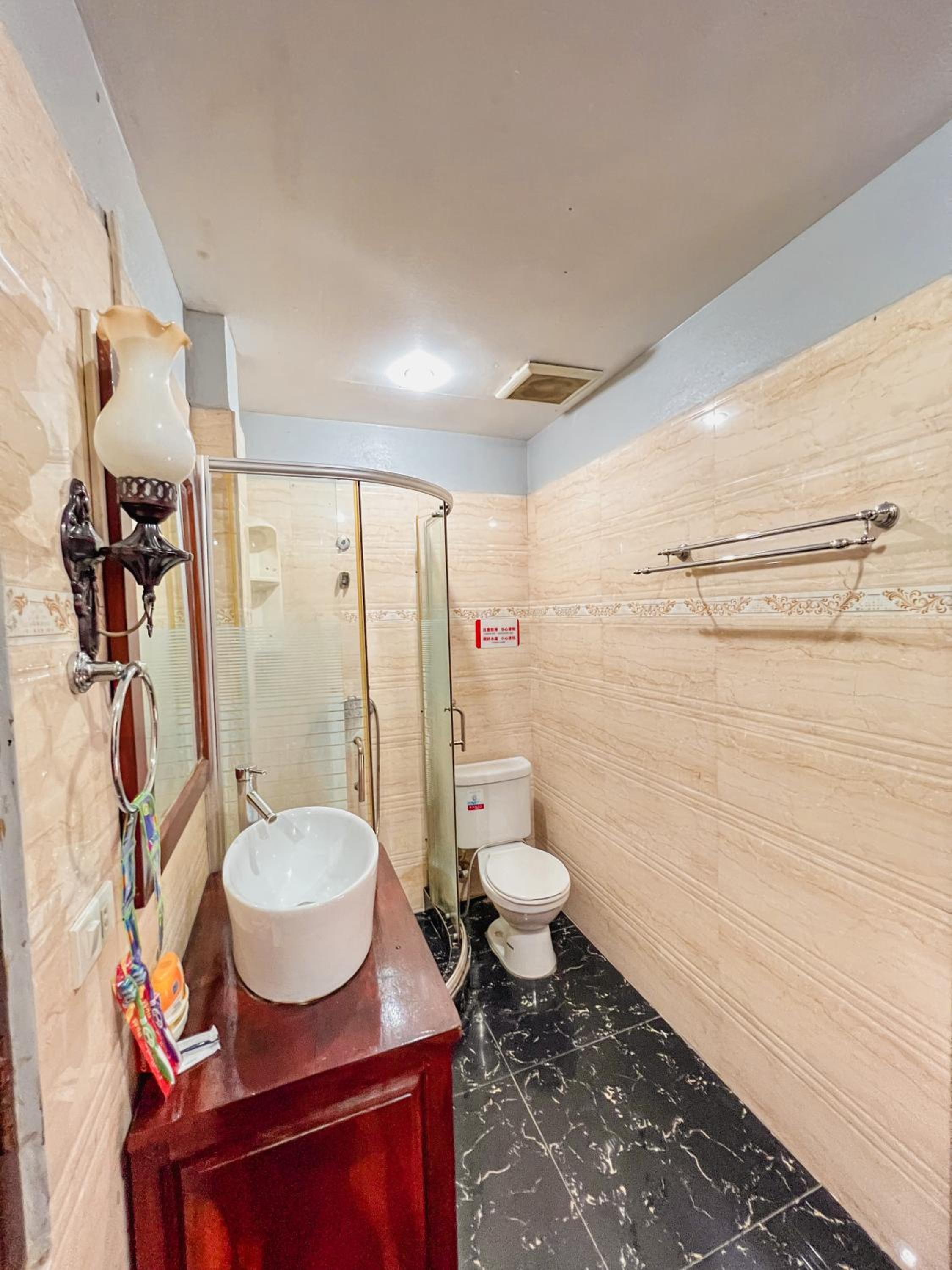khong kham Hotel