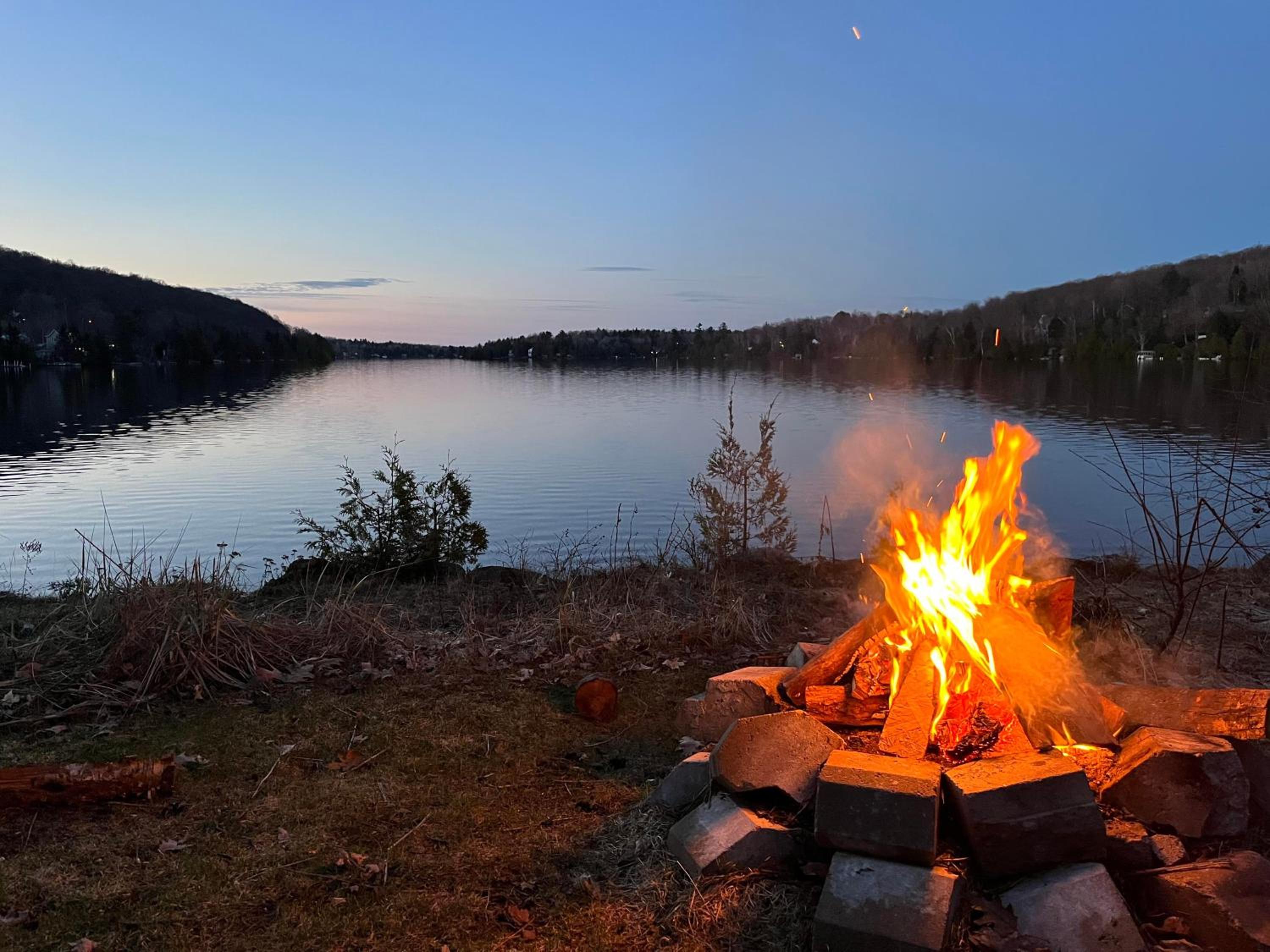 Breathtaking Lake View With Spa Chalet 360