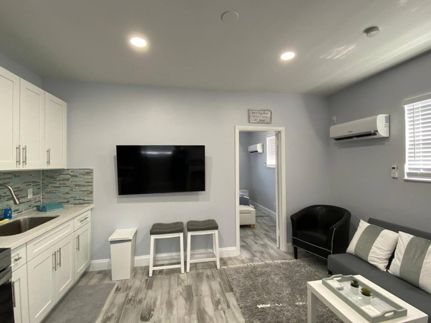 Mayas Blue Lagoon Luxury Suite #1 view 2