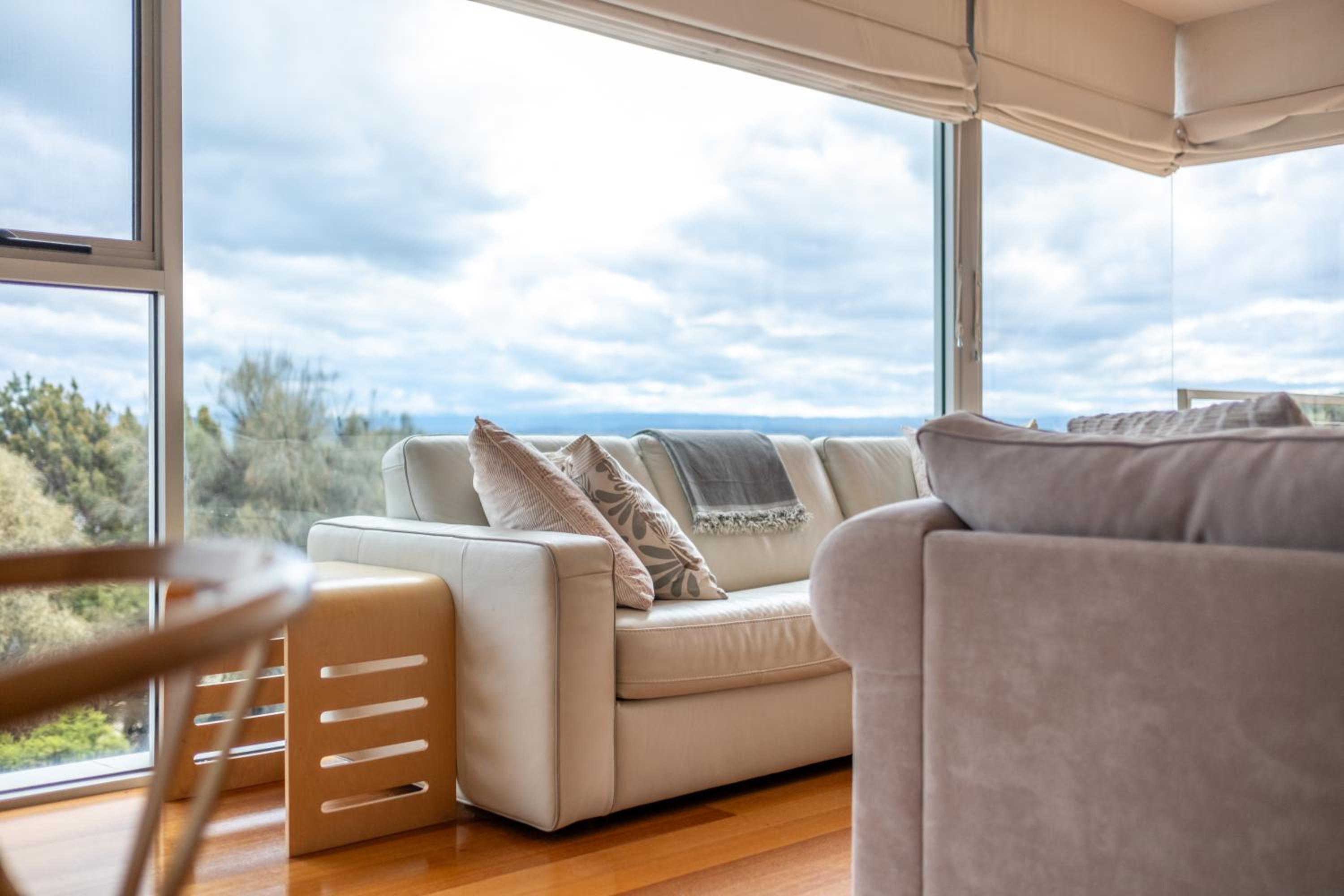 Sea View ~ ultimate beachside retreat!