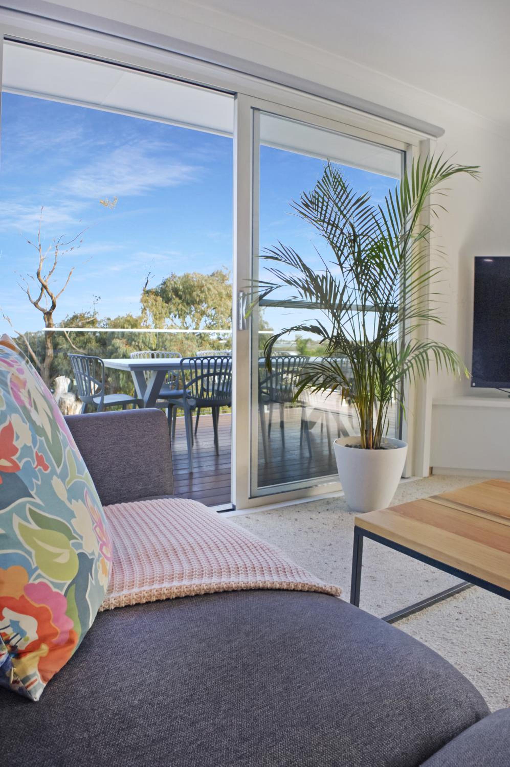 Riverview Retreat - Pool - Sleeps 8 By HostyCo