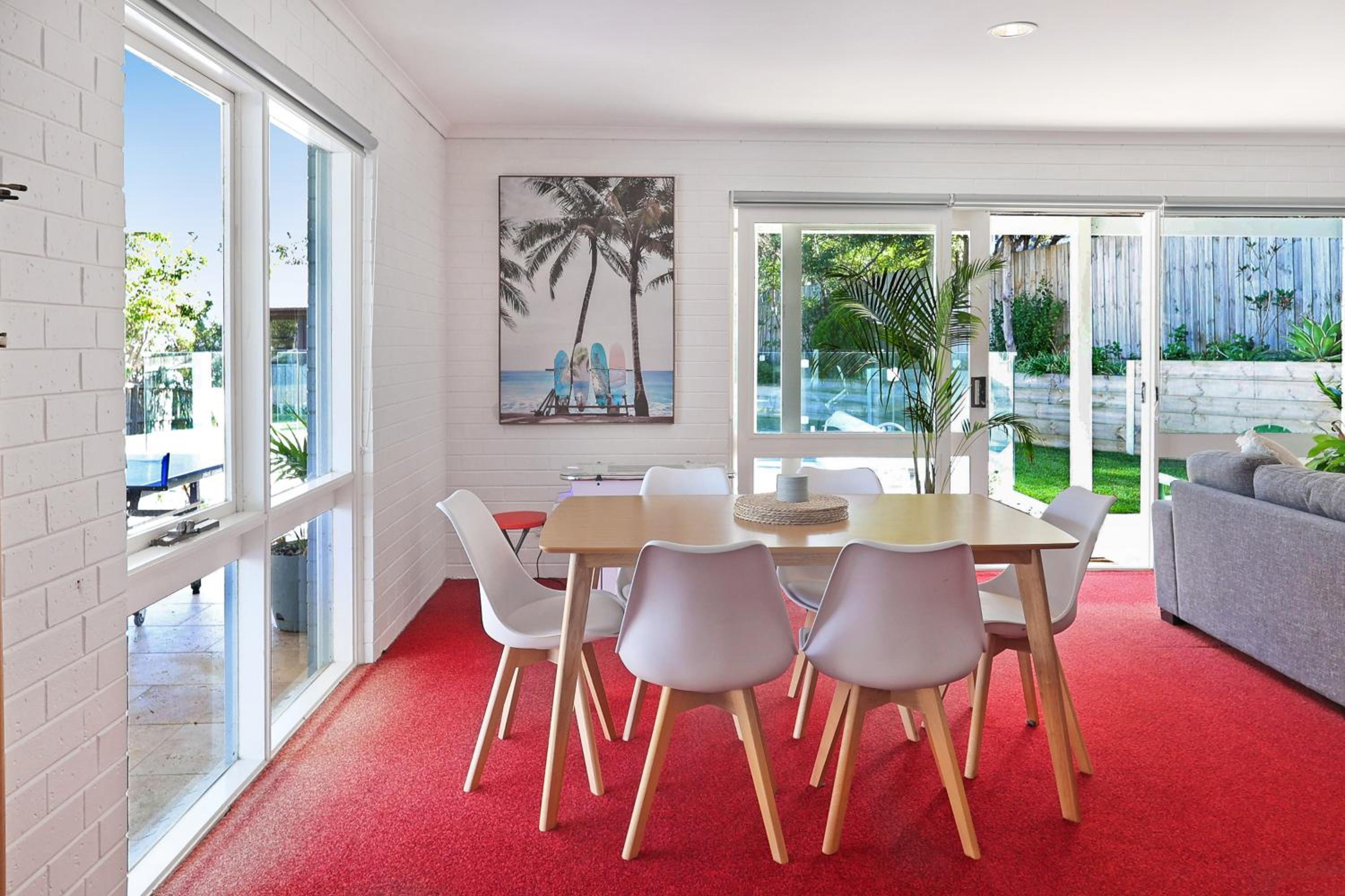 Riverview Retreat - Pool - Sleeps 8 By HostyCo