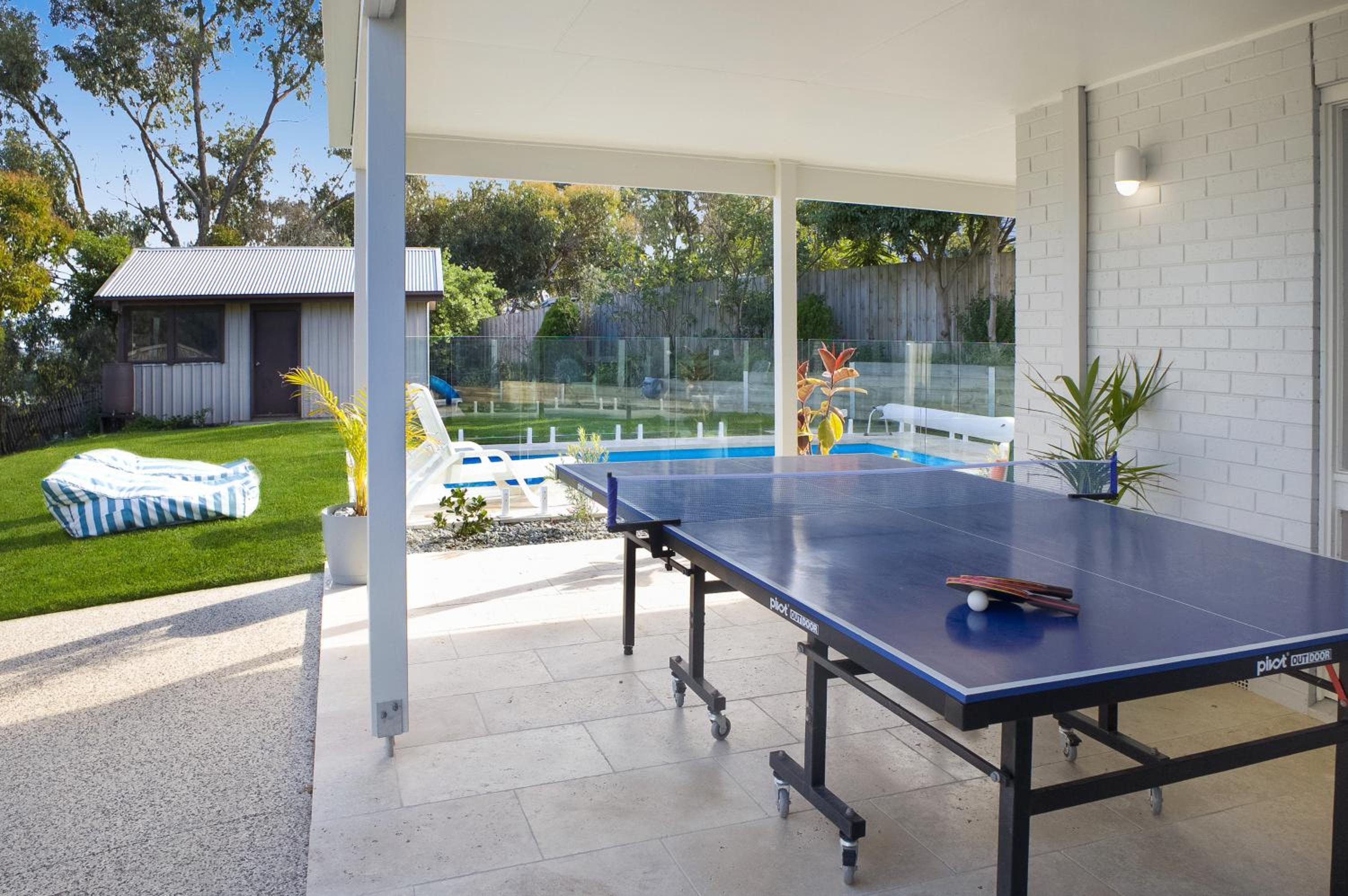 Riverview Retreat - Pool - Sleeps 8 By HostyCo
