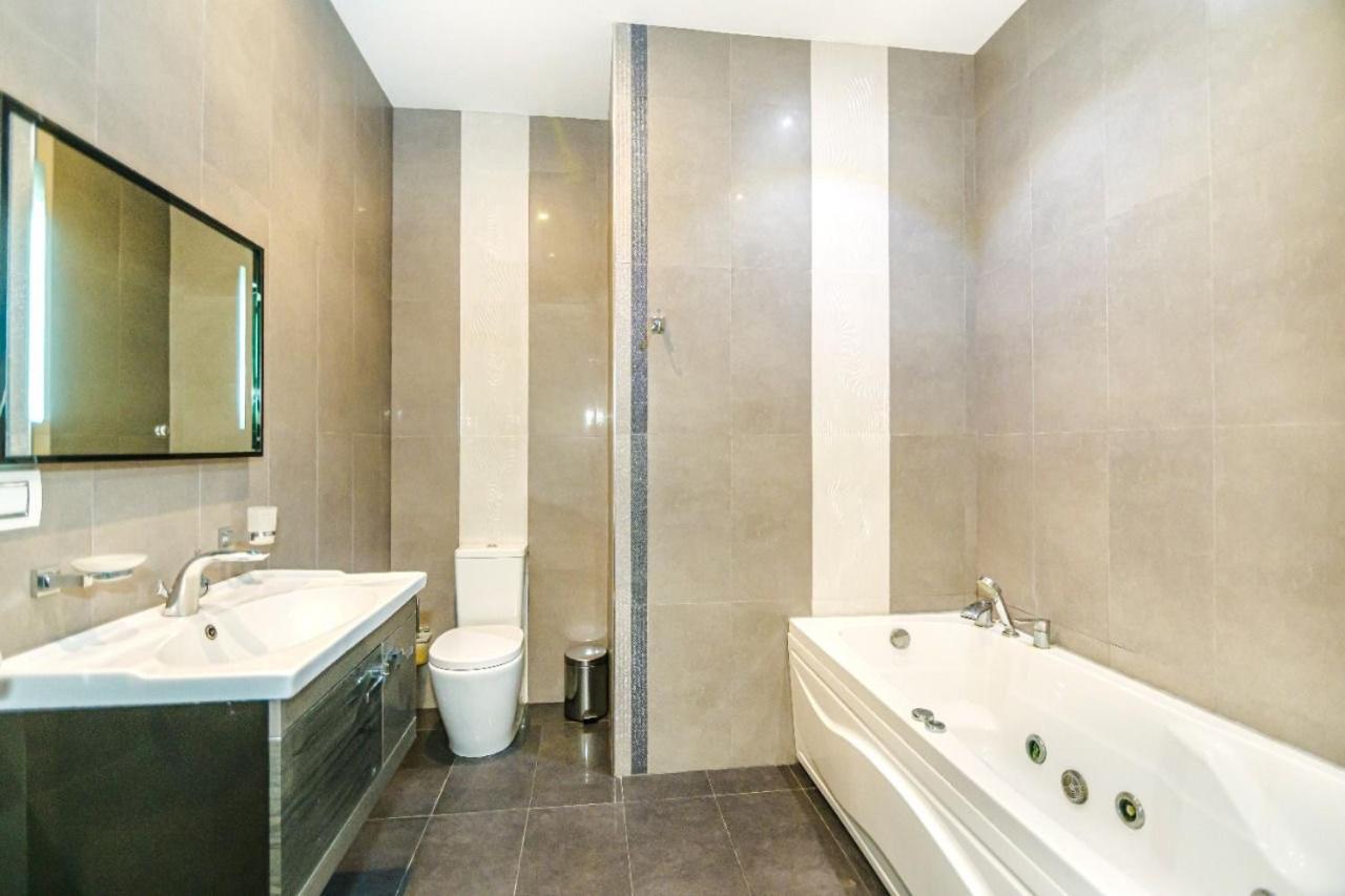 HOTEL APARTMENT VIP NEAR COURTYARD MARRIOTT