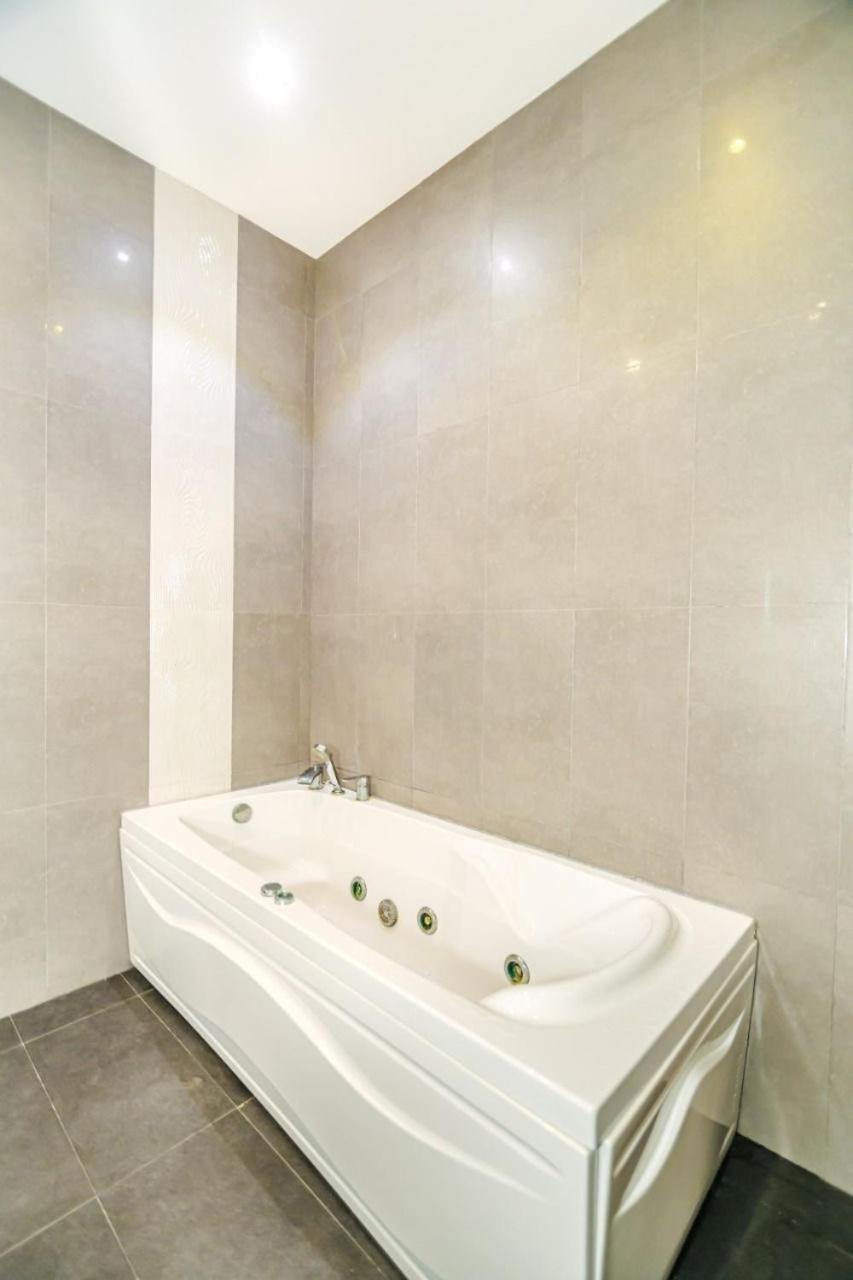 HOTEL APARTMENT VIP NEAR COURTYARD MARRIOTT