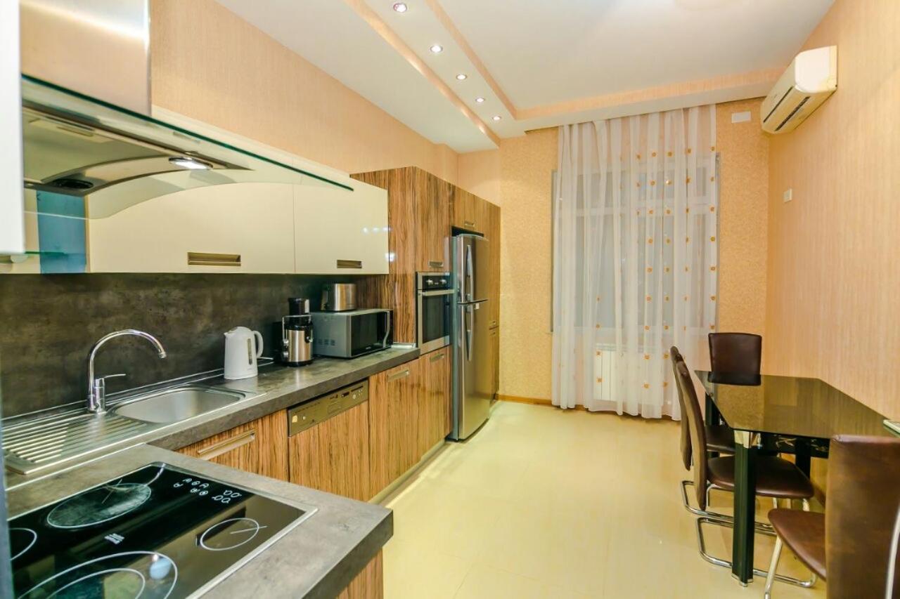 HOTEL APARTMENT VIP NEAR COURTYARD MARRIOTT