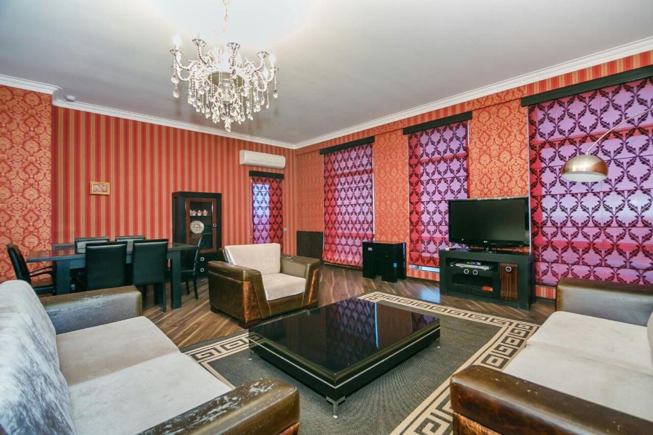 HOTEL APARTMENT VIP NEAR COURTYARD MARRIOTT