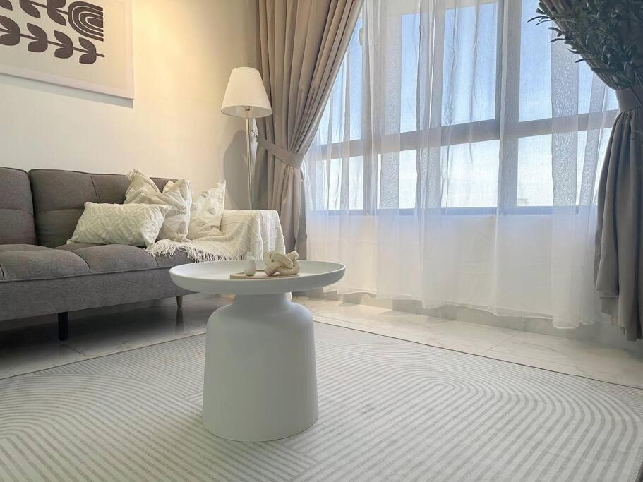 Netflix Two Bedroom Troika Kota Bharu Homestay 198 photo 5