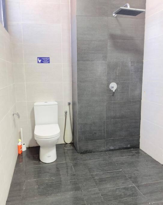 Netflix Two Bedroom Troika Kota Bharu Homestay 198 view 2