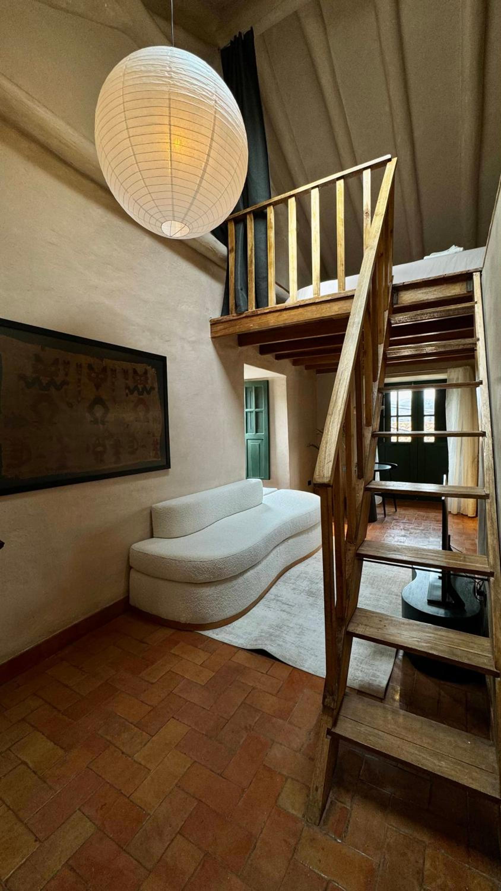 DOWNTOWN DESIGN LOFT