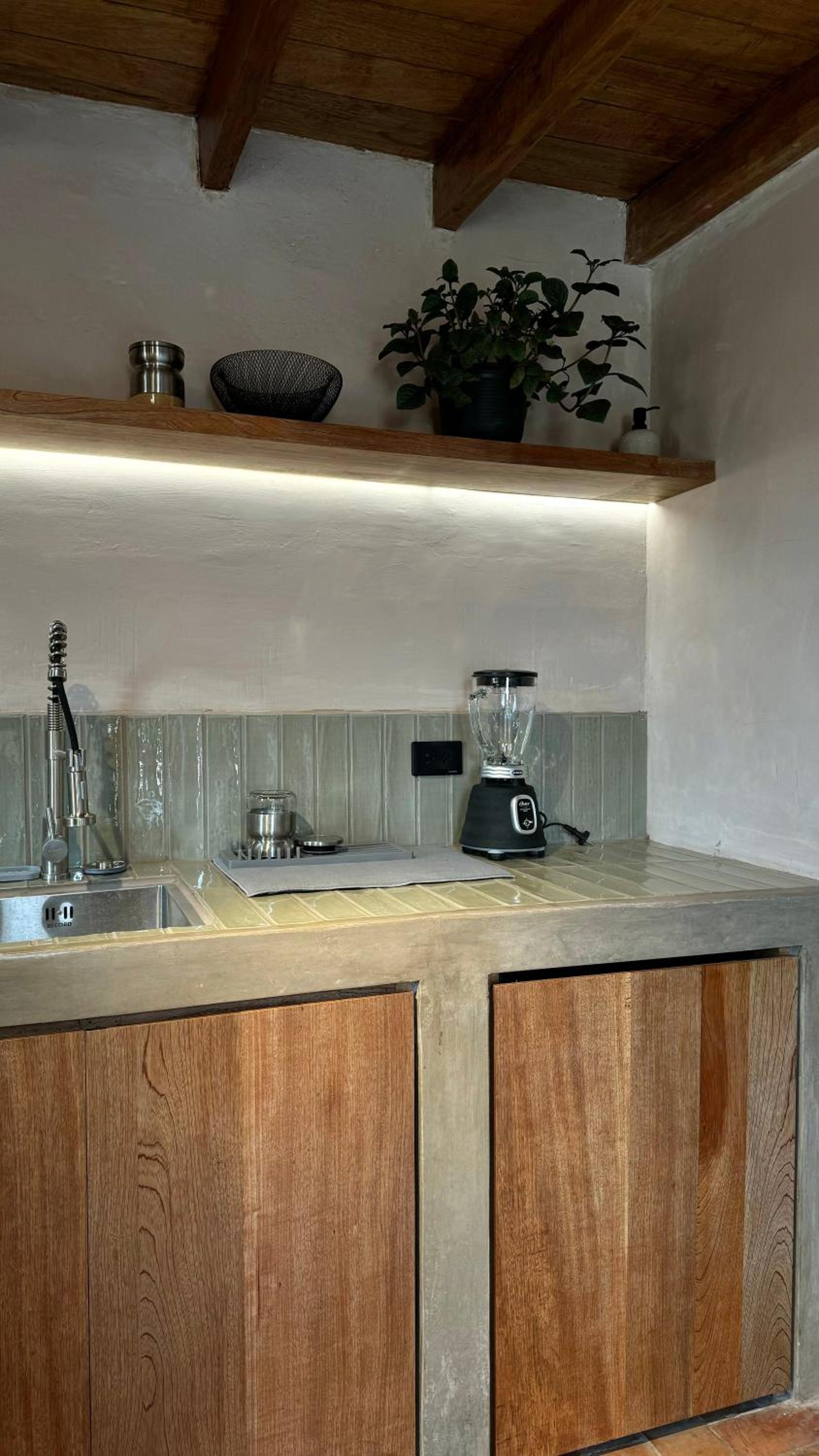 DOWNTOWN DESIGN LOFT