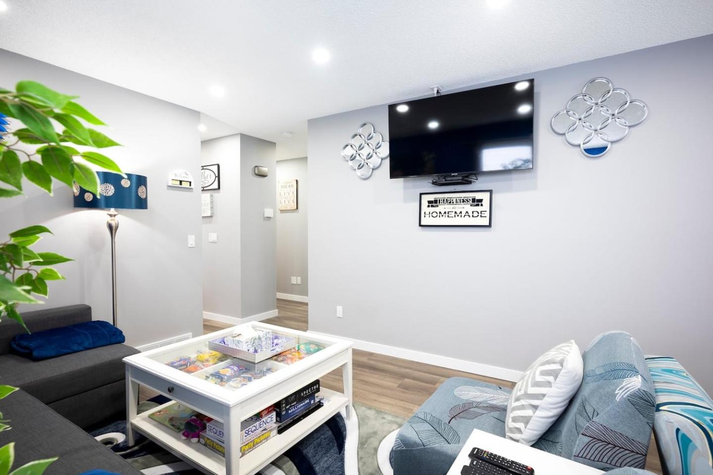 240 Spacious Modern Home w AC