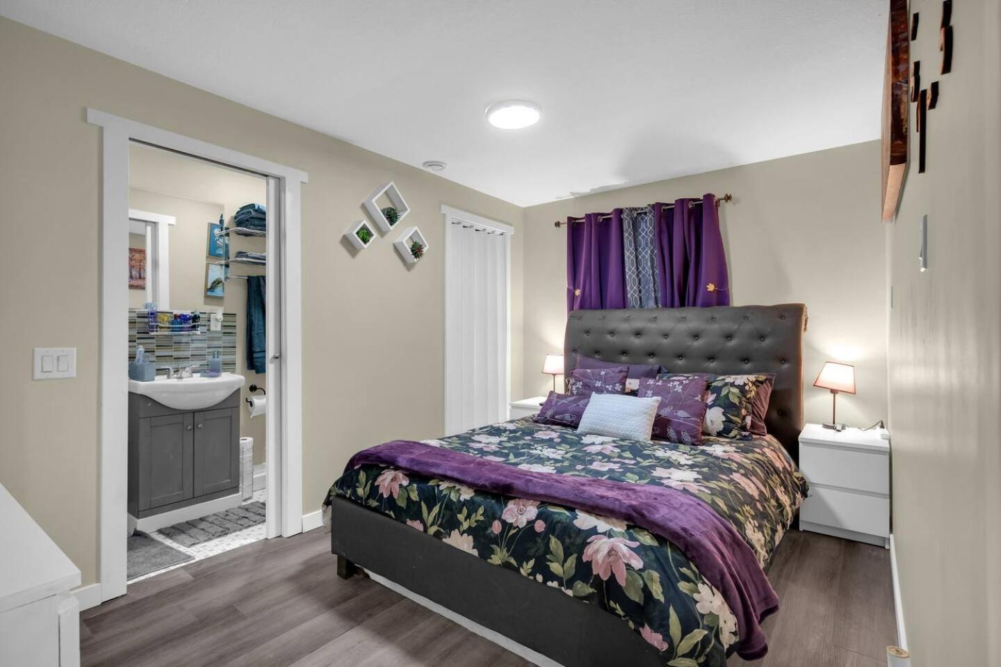 240 Spacious Modern Home w AC