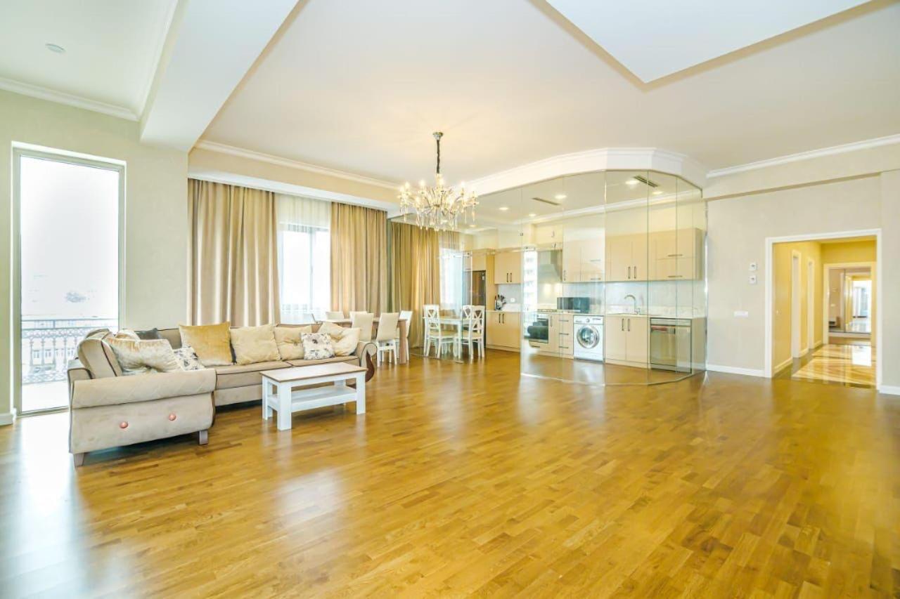 HOTEL APARTMENT VIP NEAR COURTYARD MARRIOTT