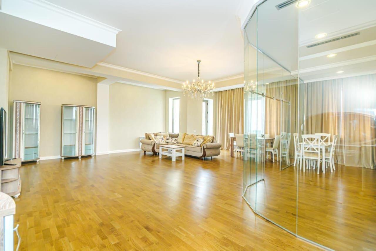 HOTEL APARTMENT VIP NEAR COURTYARD MARRIOTT