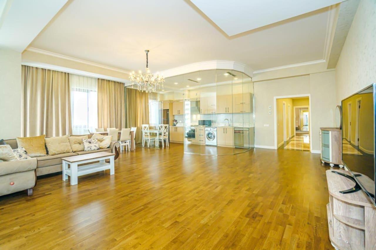 HOTEL APARTMENT VIP NEAR COURTYARD MARRIOTT