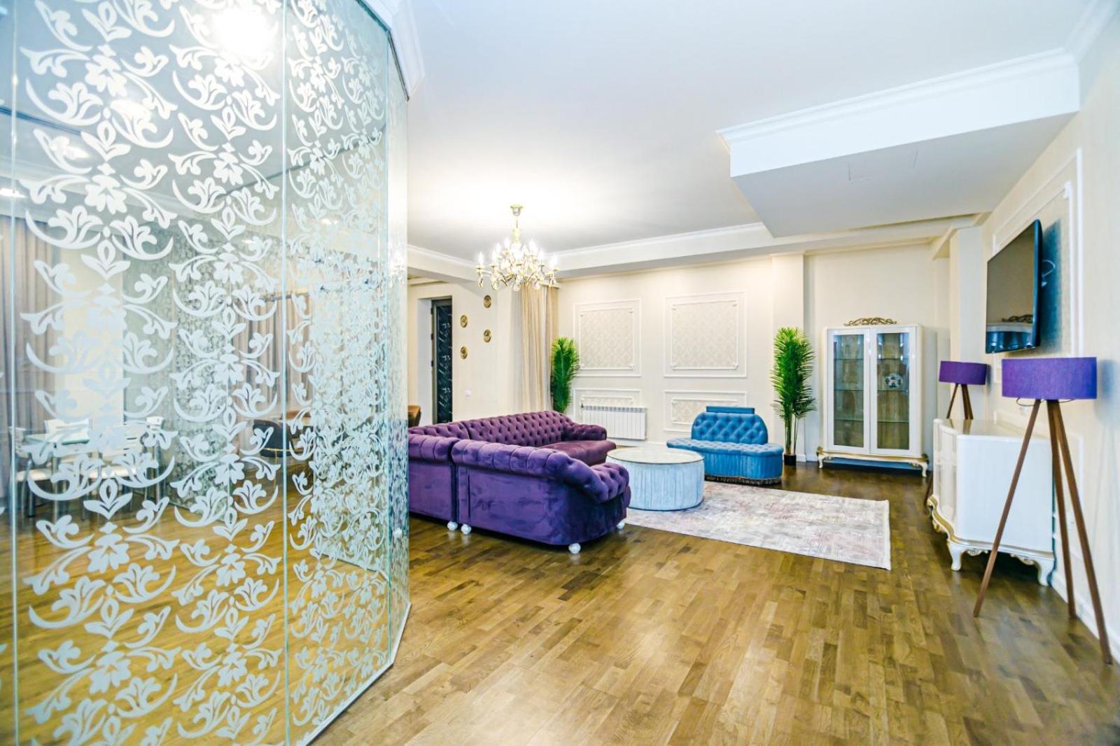HOTEL APARTMENT VIP NEAR COURTYARD MARRIOTT