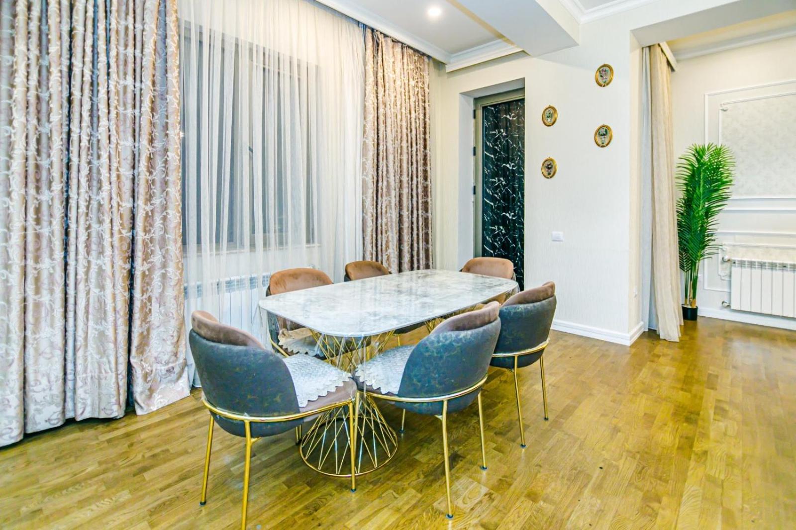 HOTEL APARTMENT VIP NEAR COURTYARD MARRIOTT