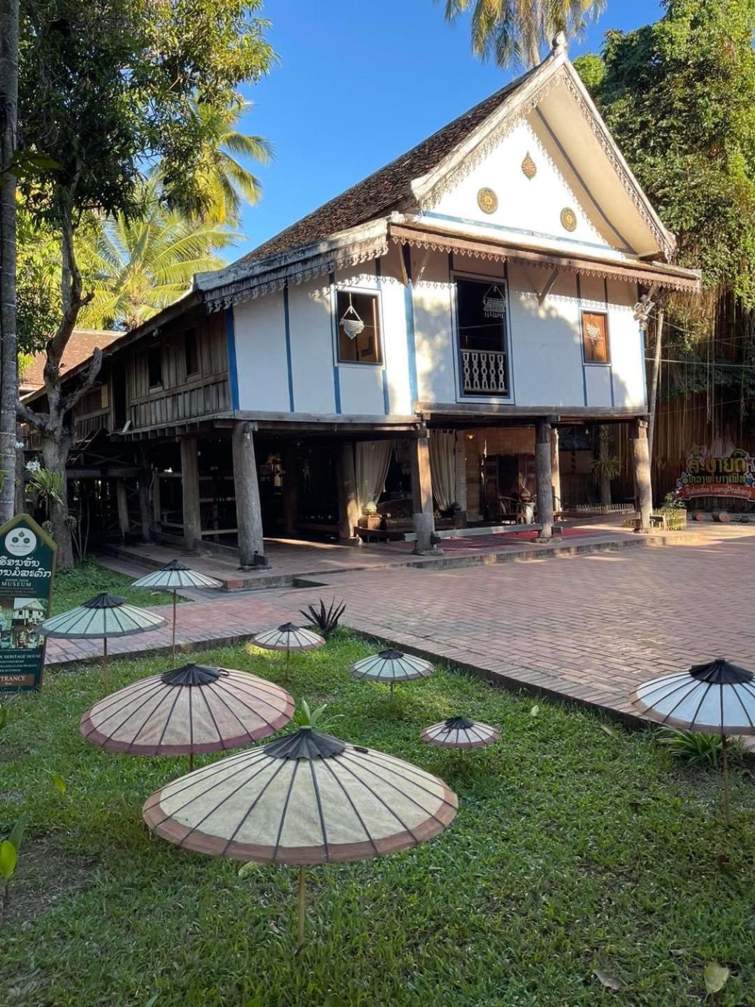 khong kham Hotel