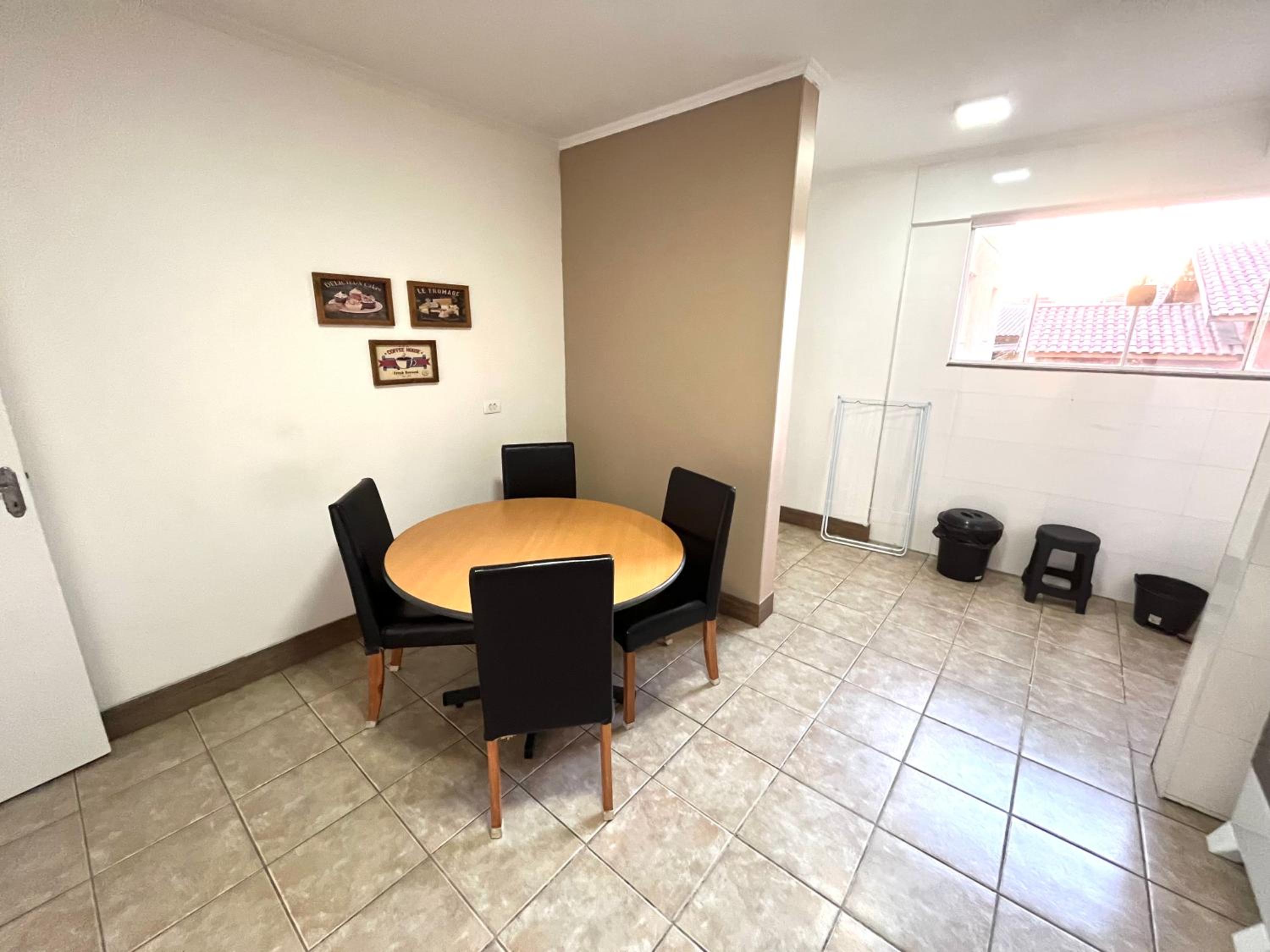 Apartamentos até 6 pessoas - 3 quartos, suíte, garagem e wifi