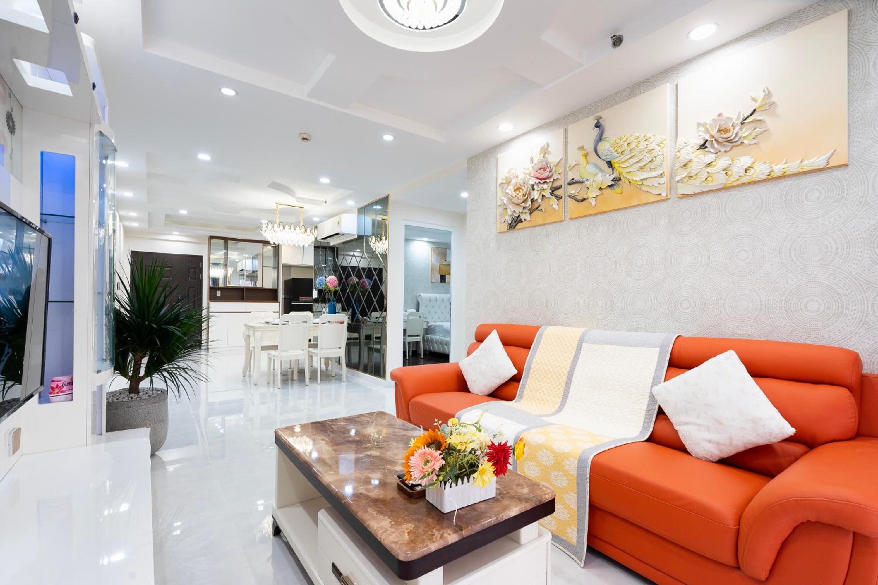 Scenic Valley 3 Bedrooms Balcony with pool view