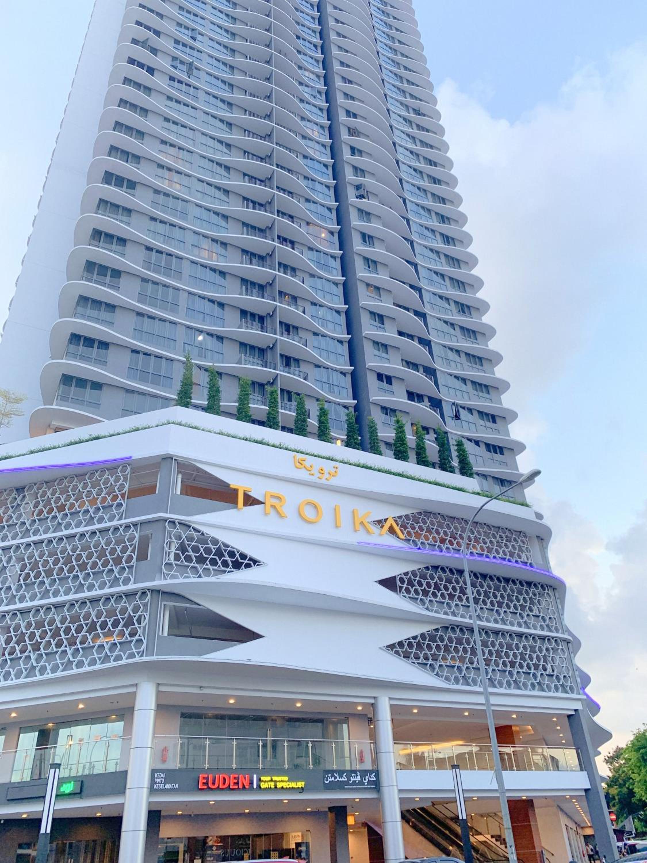Netflix Two Bedroom Troika Kota Bharu Homestay 198 view 5