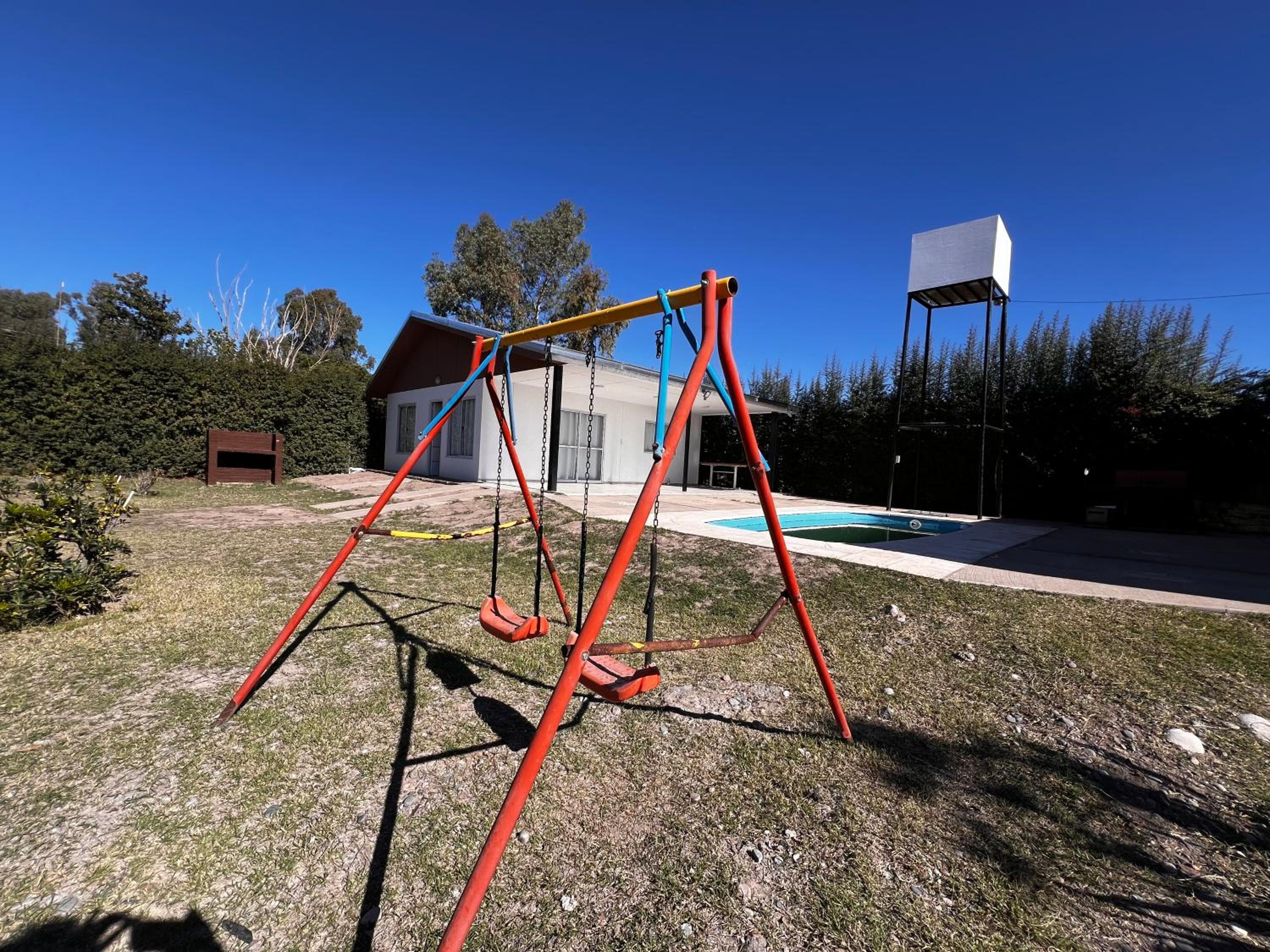 Casa con pileta privada en complejo de cabañas CABLE A TIERRA Syrah San Rafael