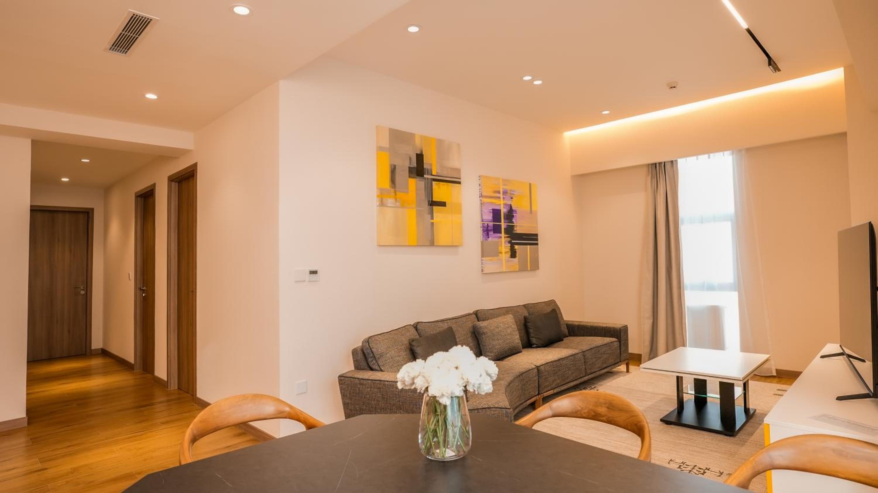 May Seven Hotel and Suites