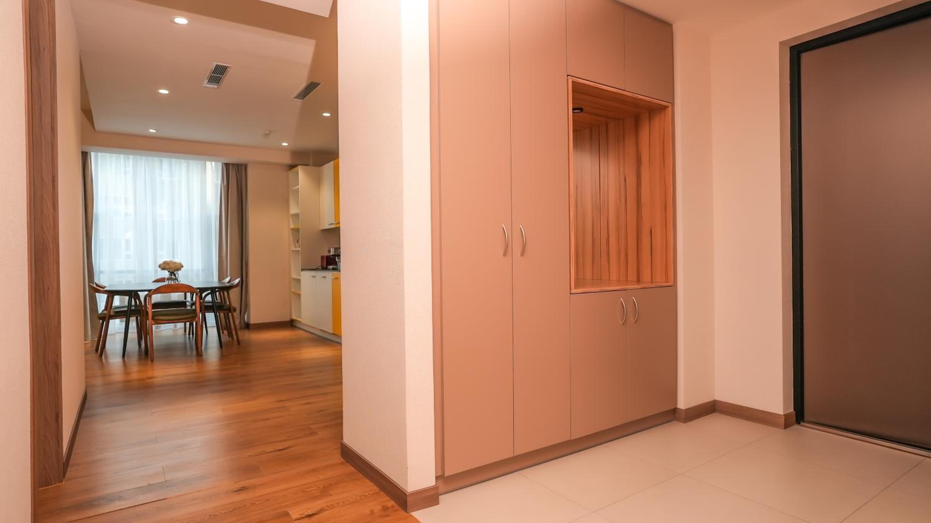May Seven Hotel and Suites
