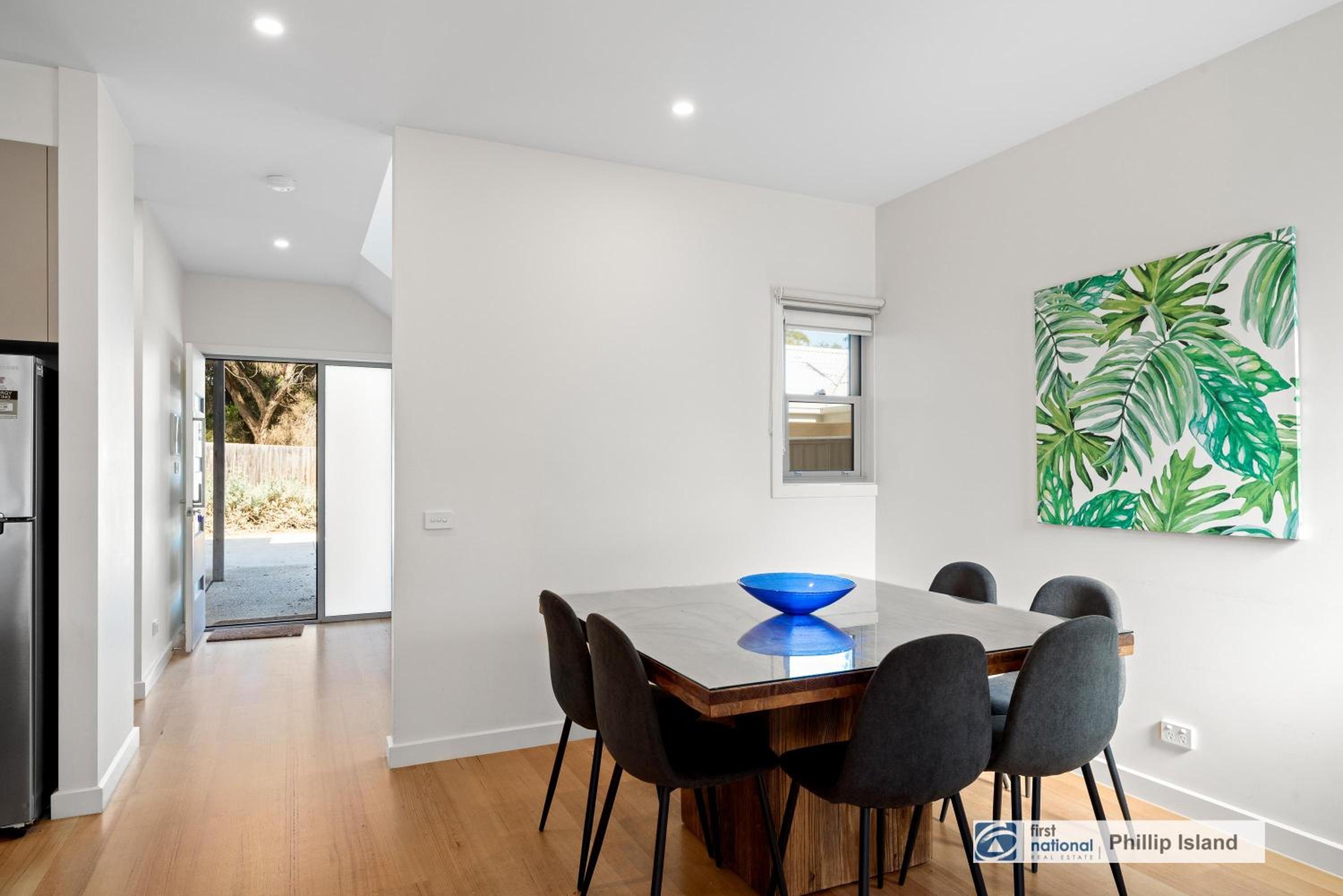 5-6 Broughton Ave, Cowes