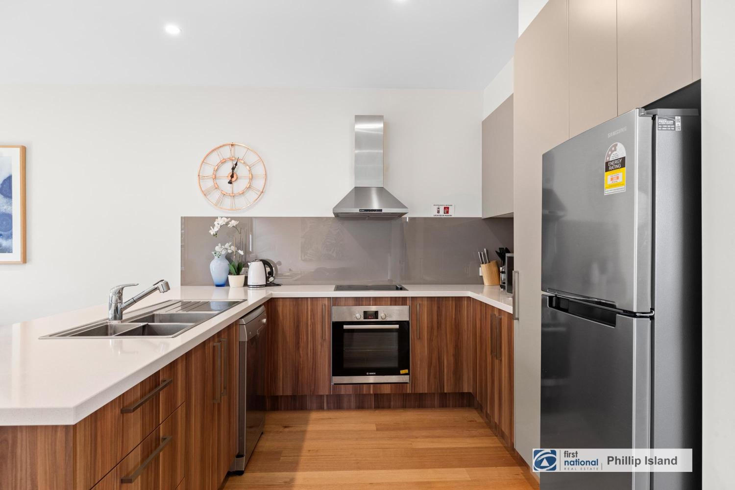 5-6 Broughton Ave, Cowes