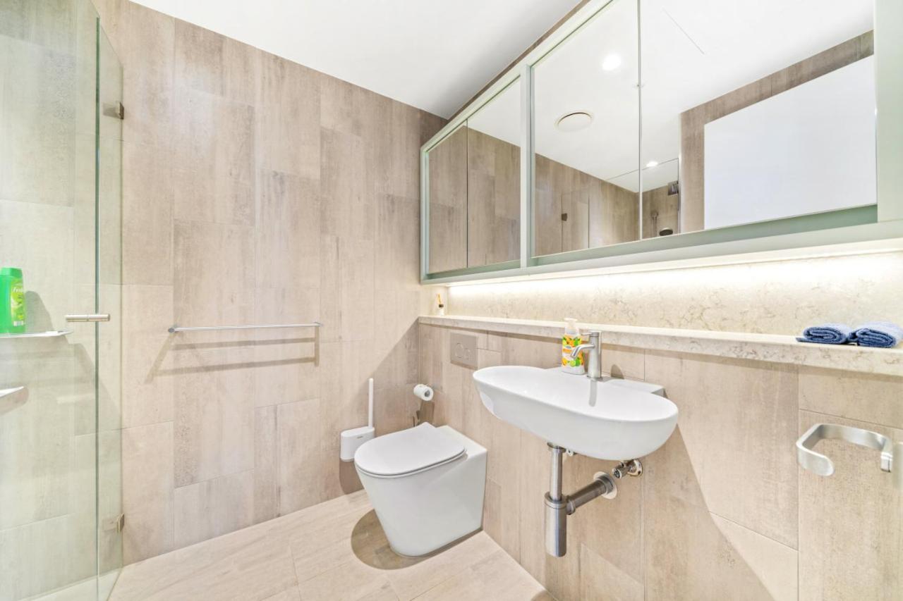 High level urban retreat in Macquarie Park