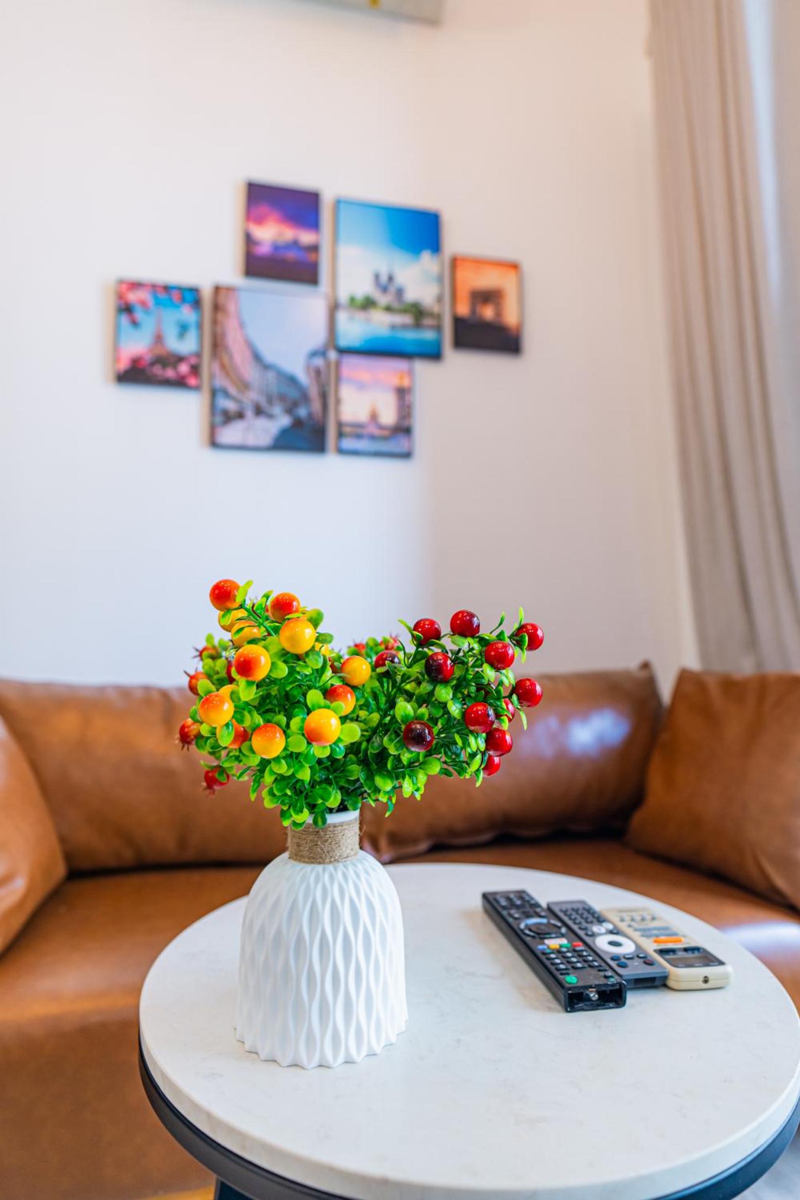 Amazing 1 BR Masteri Thao Dien