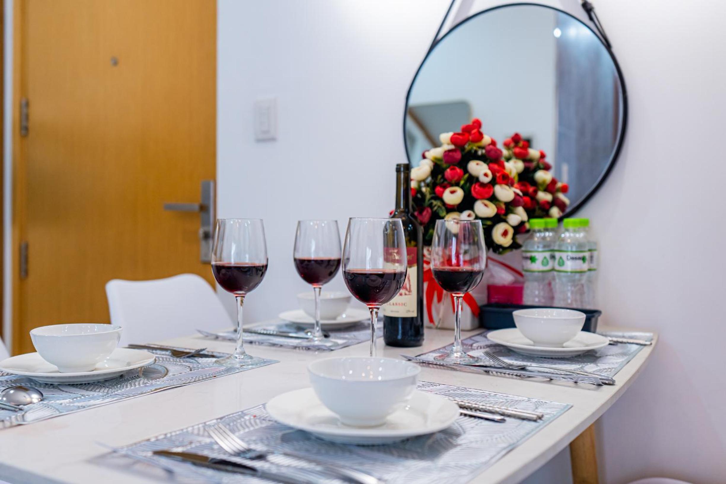 Amazing 1 BR Masteri Thao Dien