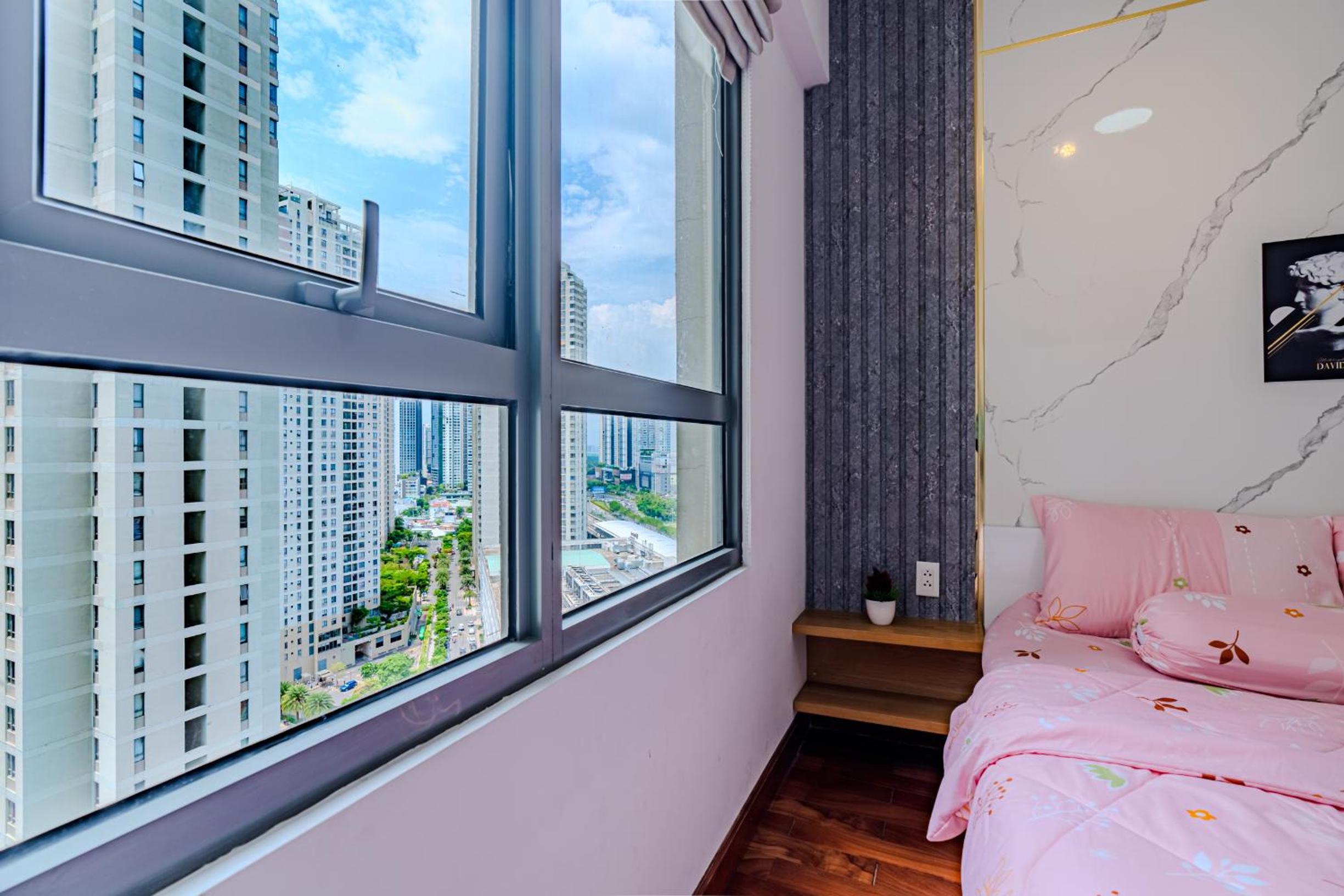 Amazing 1 BR Masteri Thao Dien